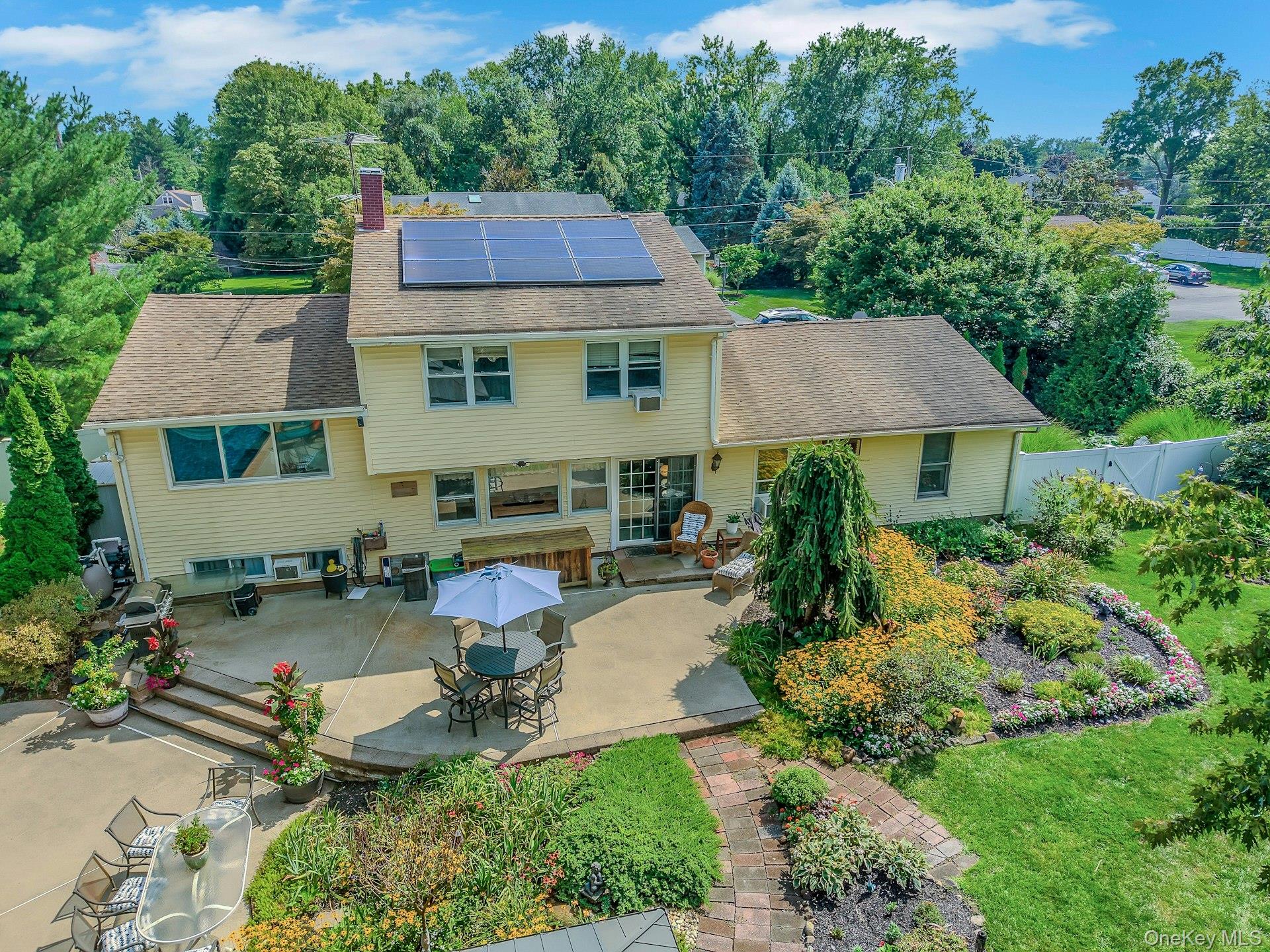 60 East Road – For Sale photo 14