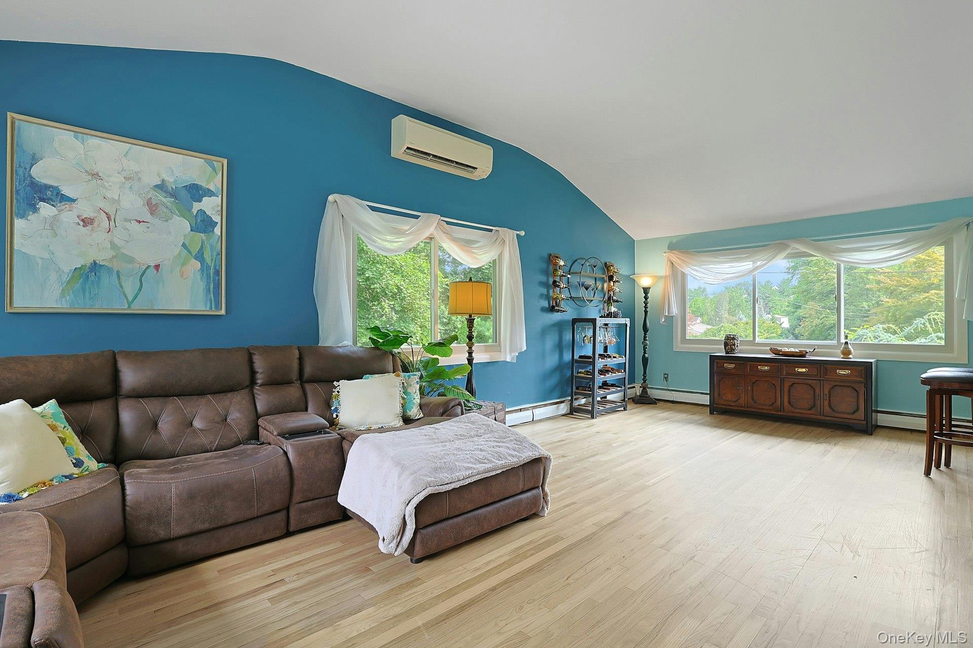 60 East Road – For Sale photo 37