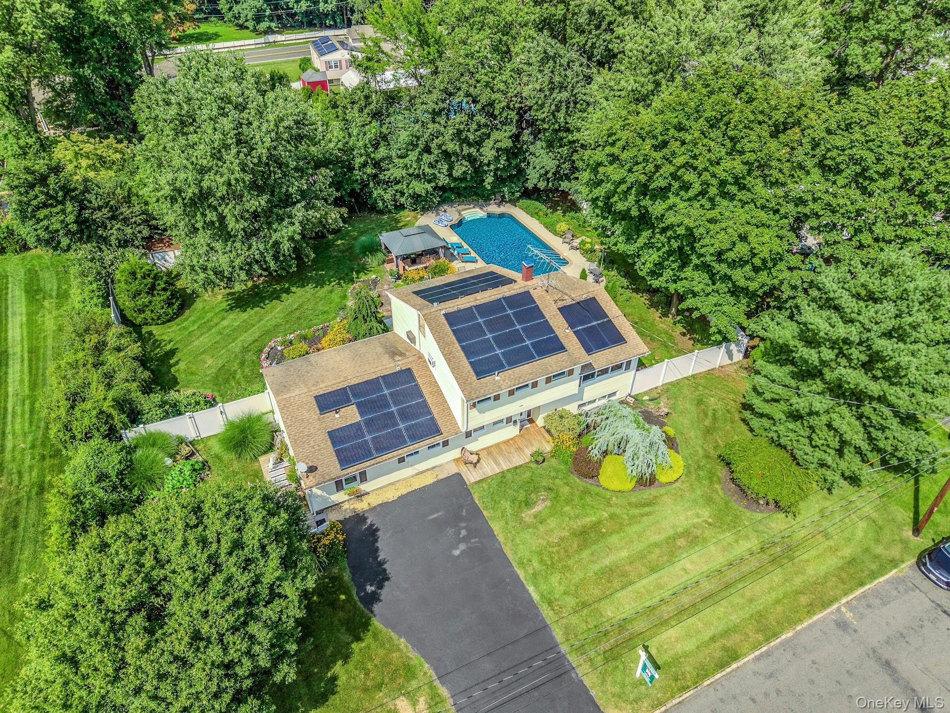 60 East Road – For Sale photo 4