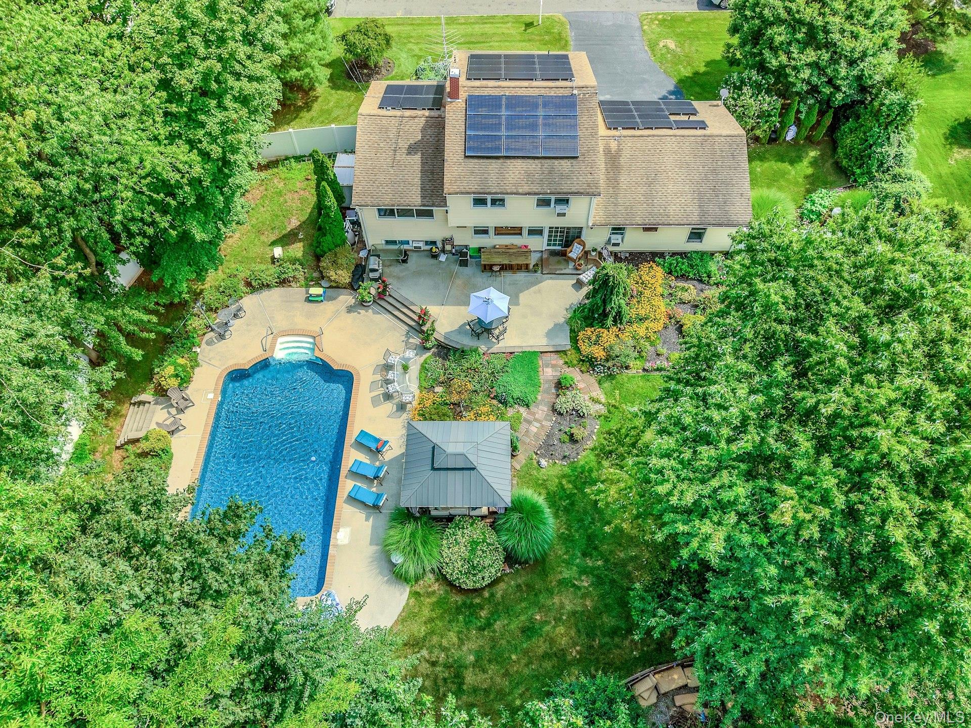 60 East Road – For Sale photo 8
