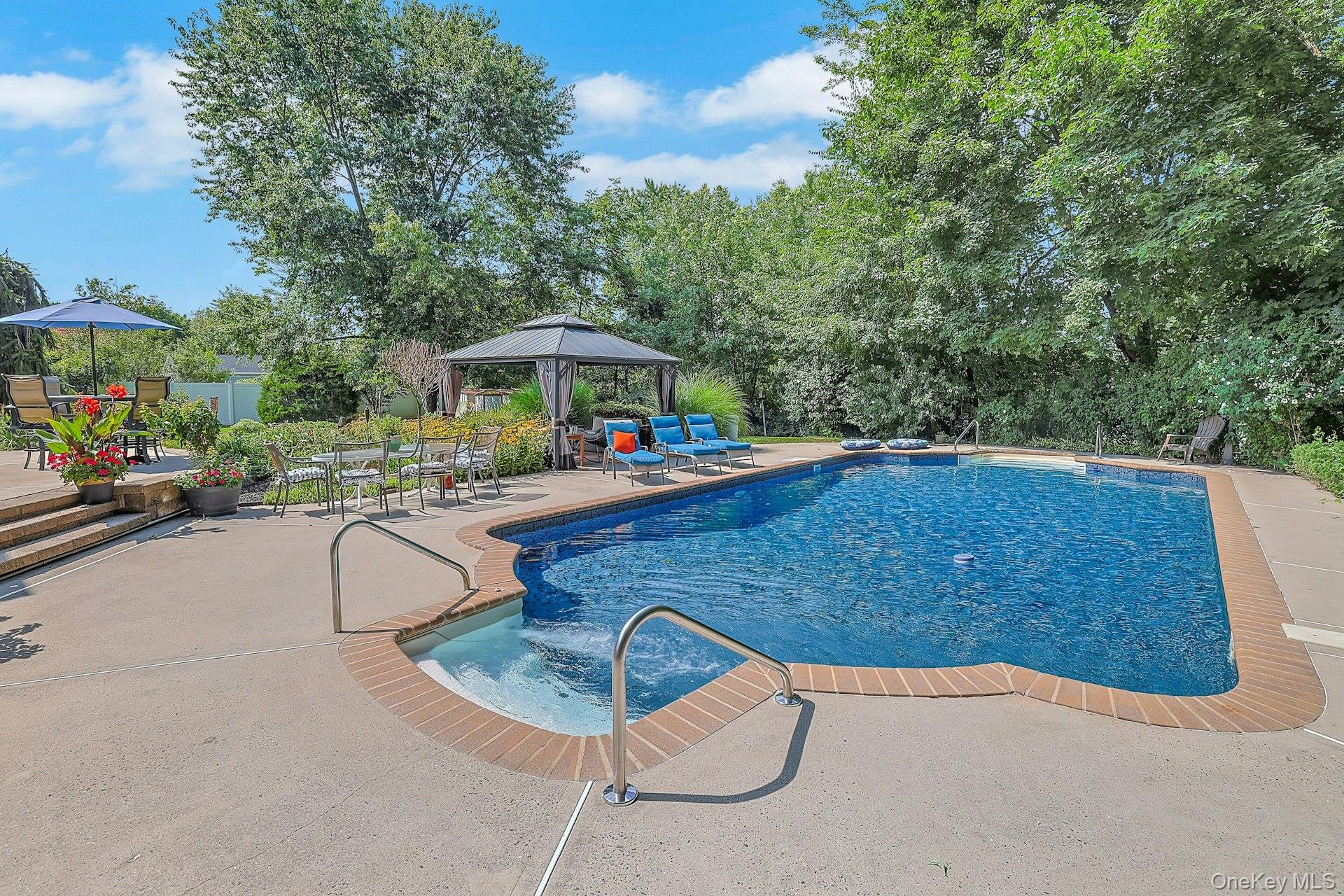 60 East Road – For Sale photo 23