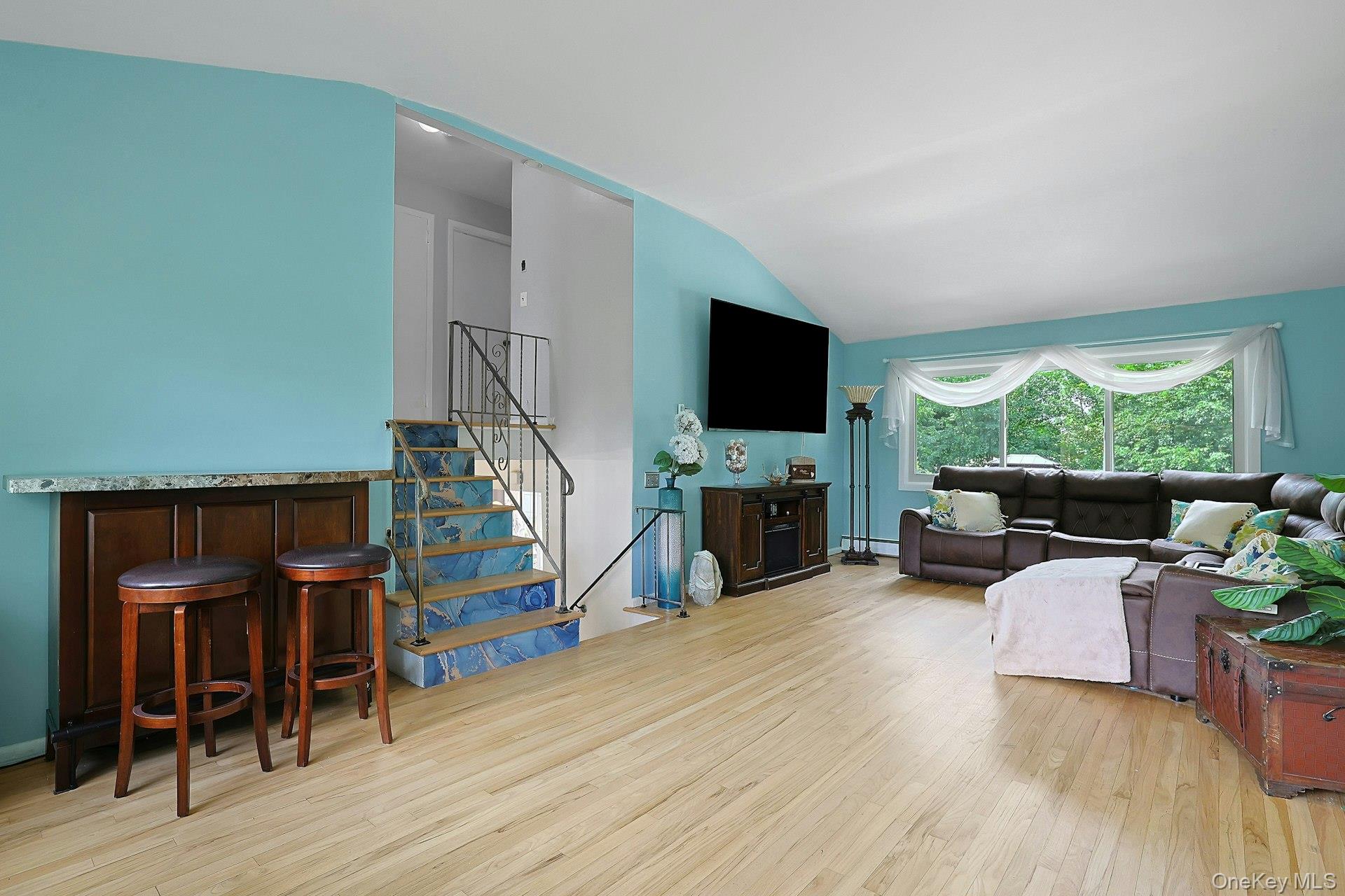60 East Road – For Sale photo 40