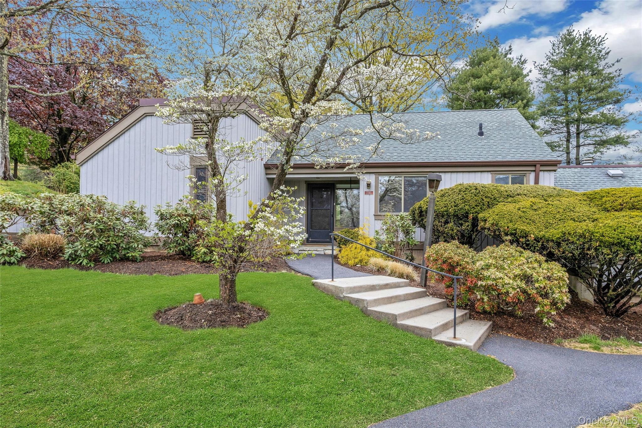 234 Heritage Hills, Unit A