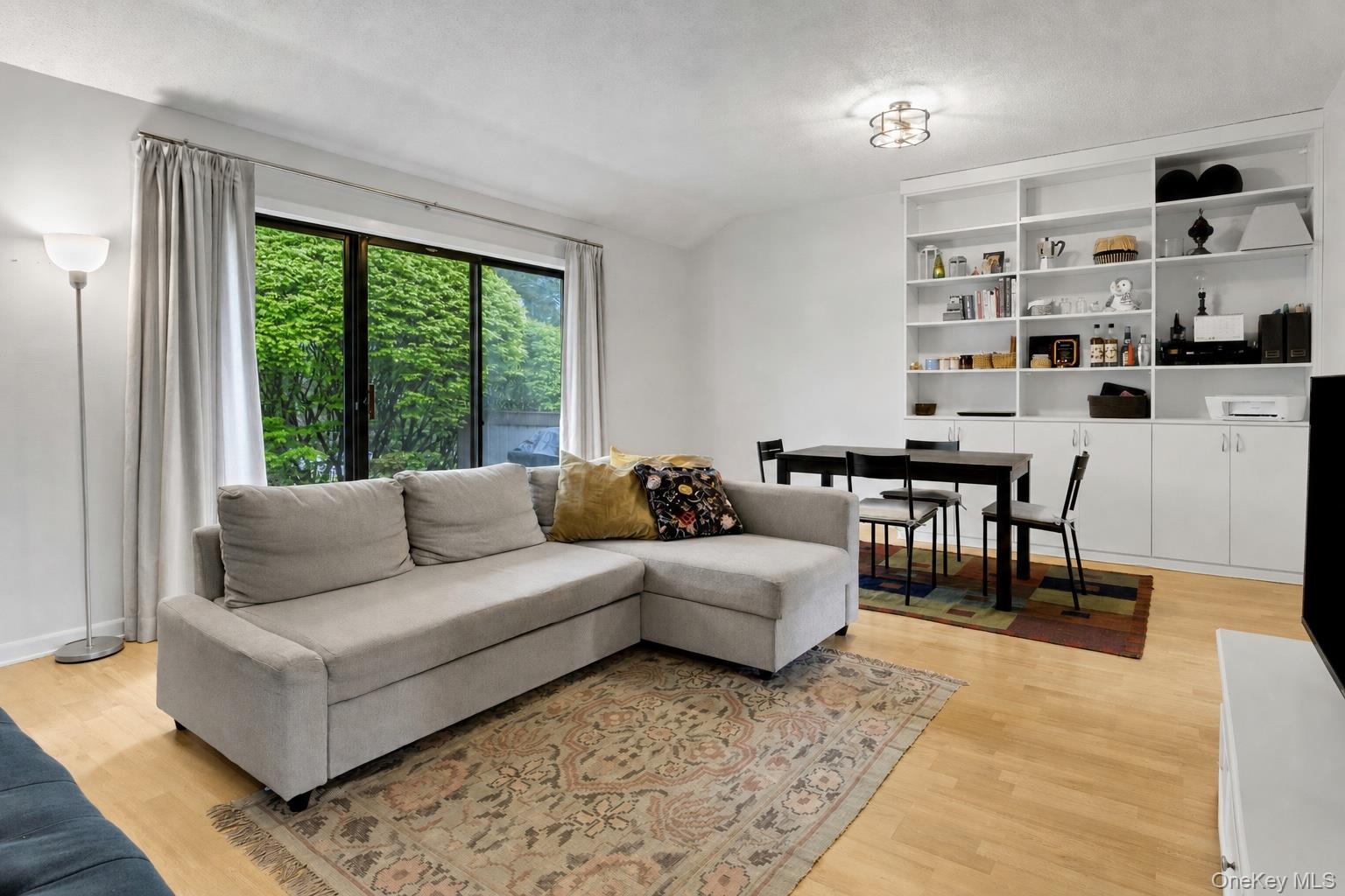 234 Heritage Hills, Unit A photo 5