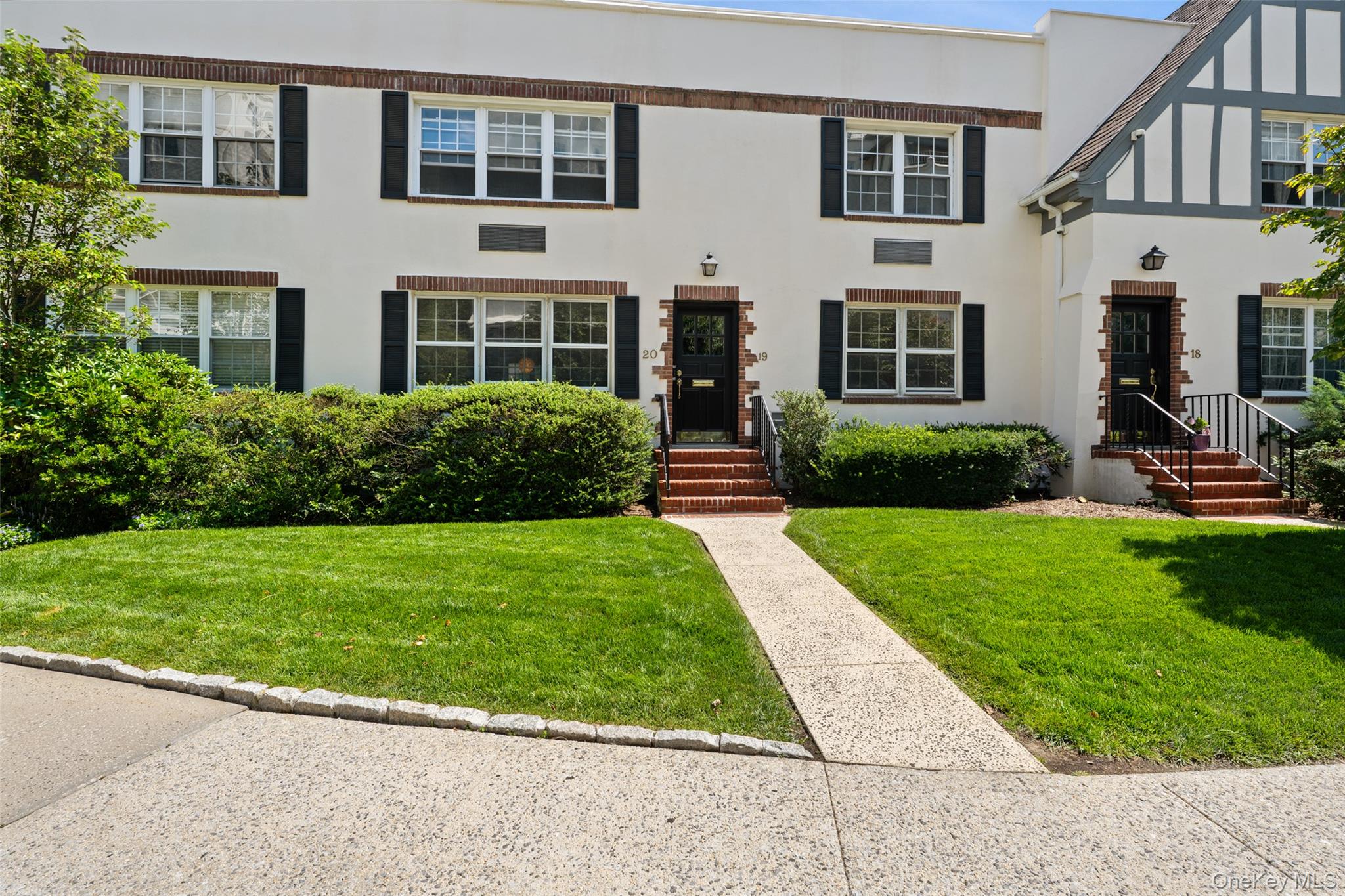 20 Lake Avenue, Unit 20