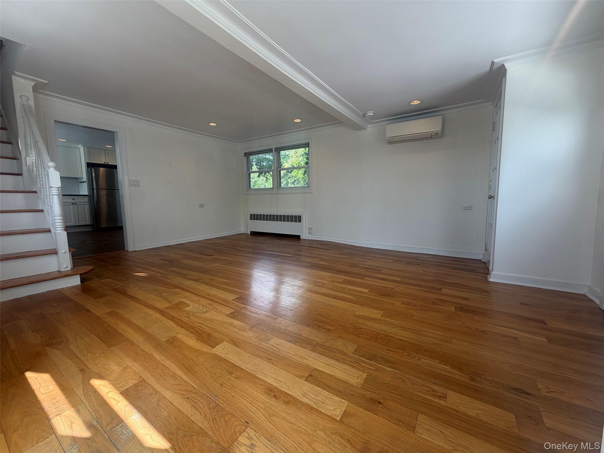 3 Hewlett Street – For Rent photo 10