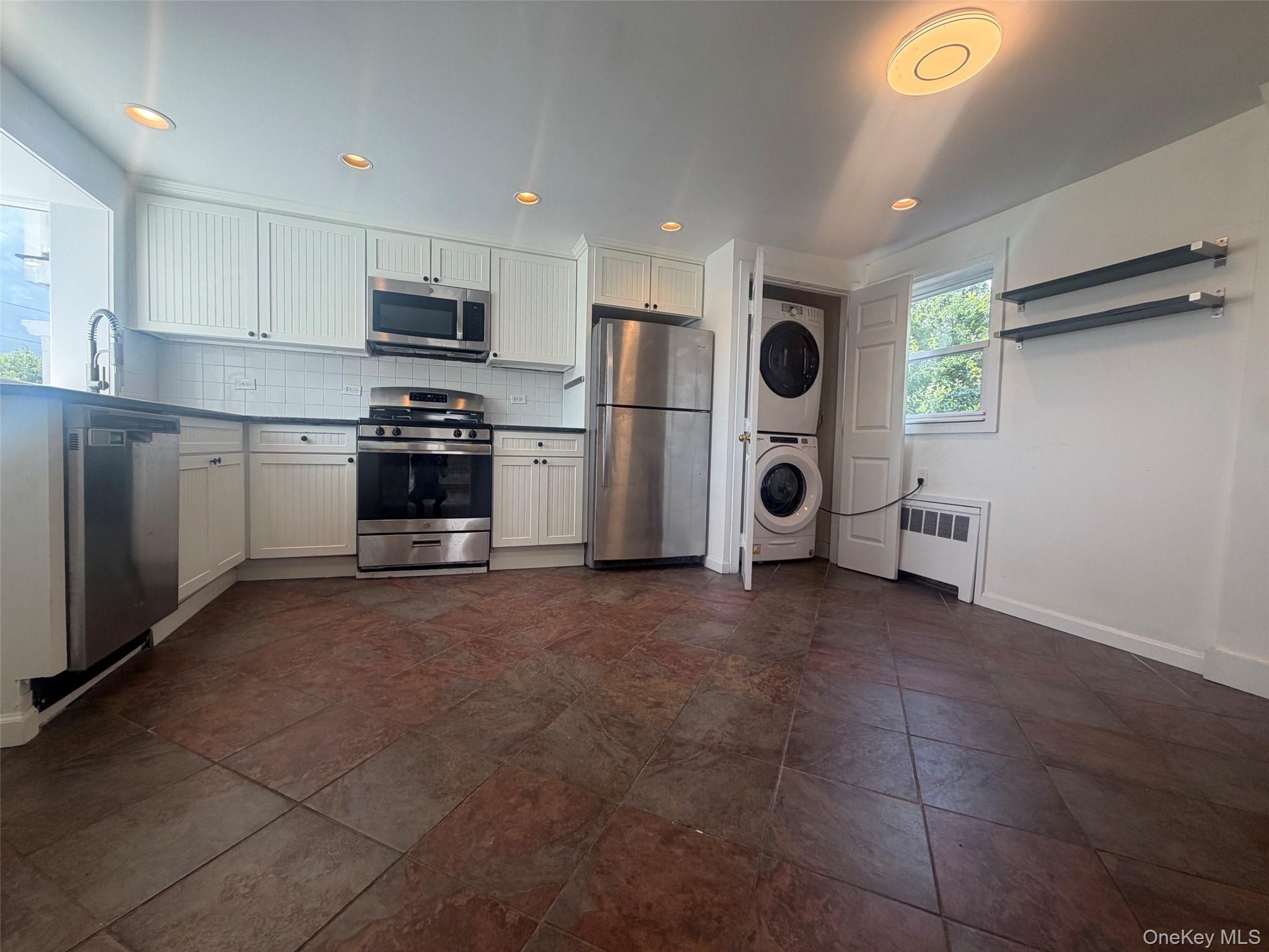 3 Hewlett Street – For Rent photo 5