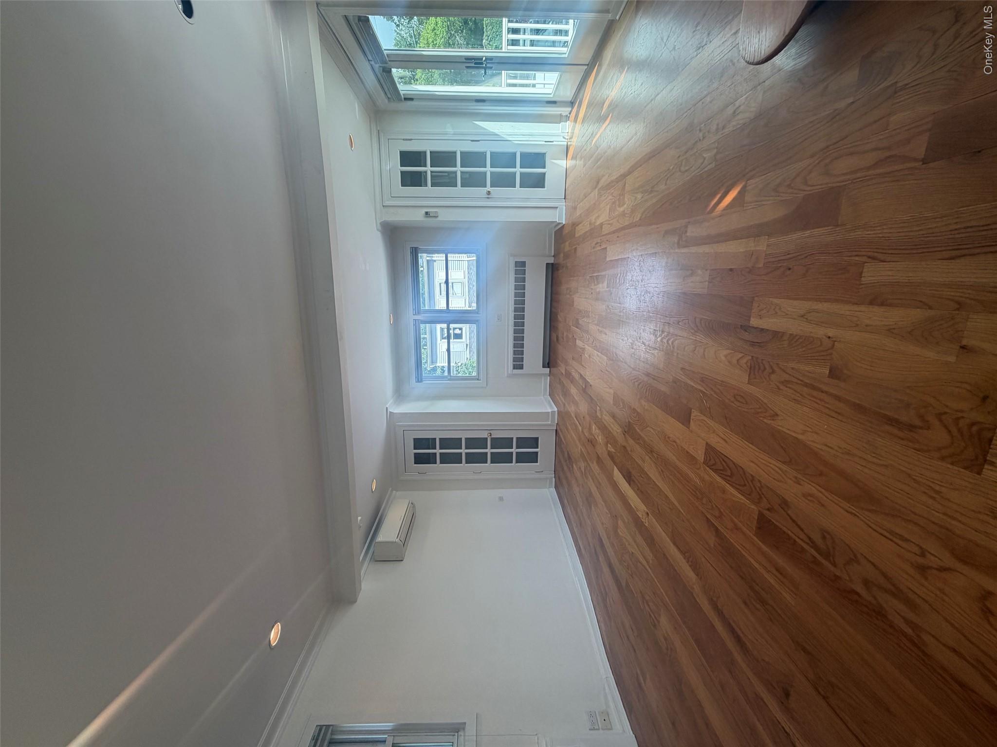 3 Hewlett Street – For Rent photo 9