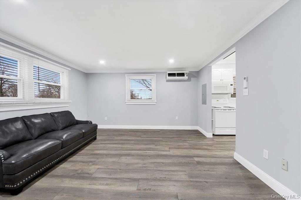 39 Helena Avenue, Unit 1 photo 4