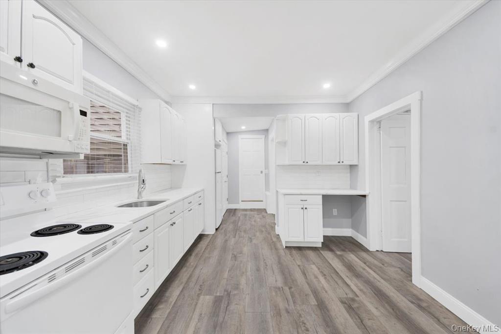 39 Helena Avenue, Unit 1 photo 8