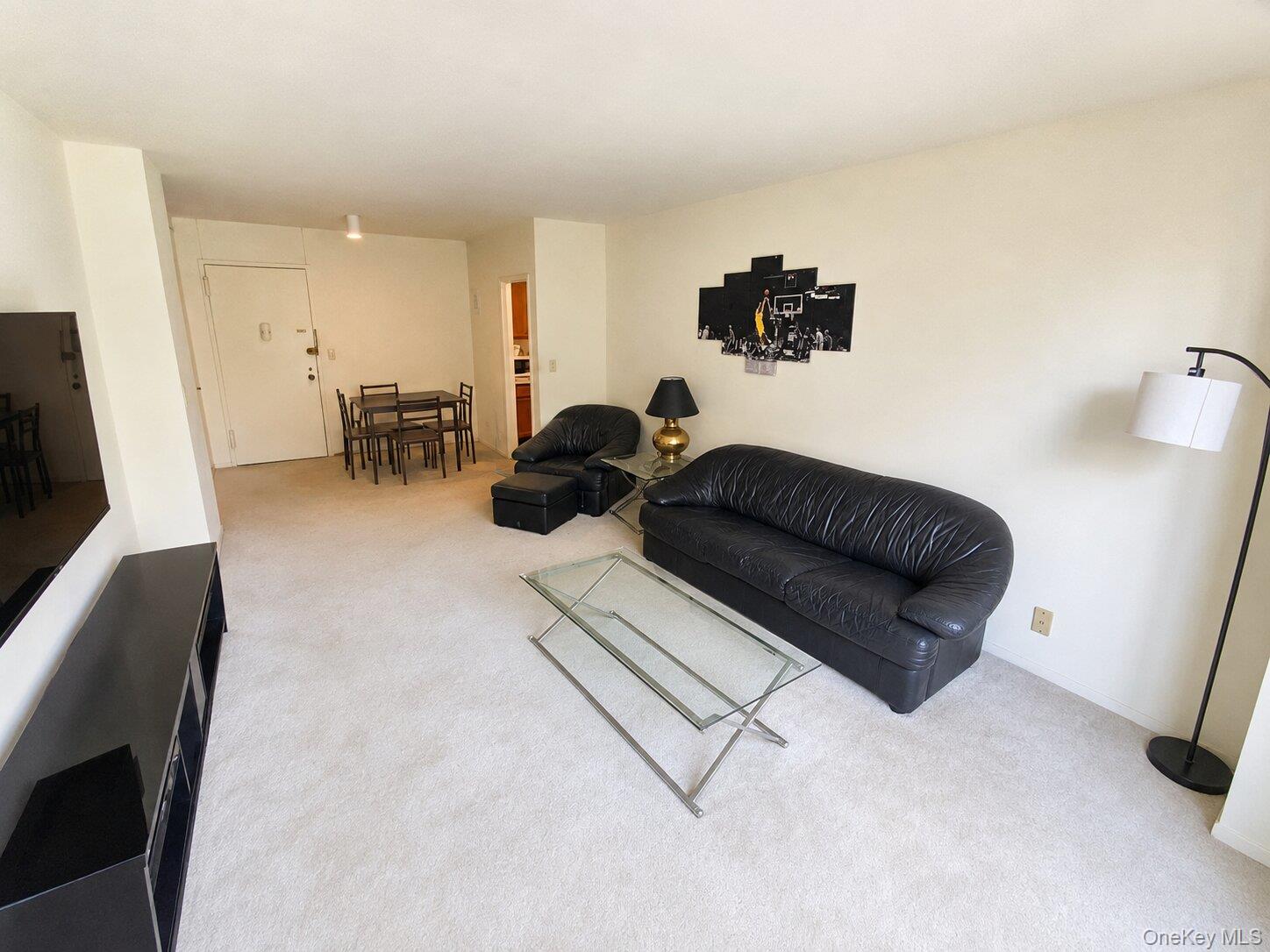 26910 Grand Central Parkway, Unit 4M photo 2