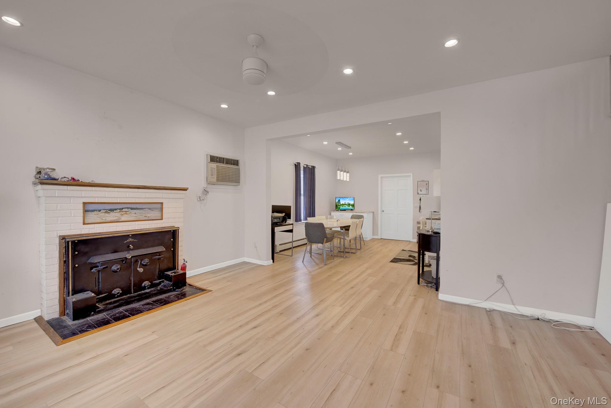 339 W Fulton Street – For Sale photo 5
