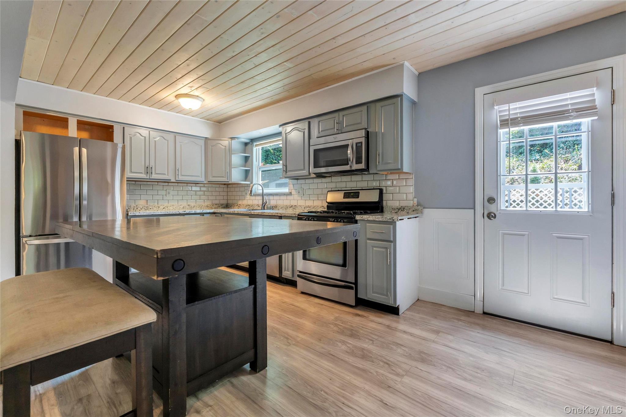 14 Seaside Avenue – For Sale photo 11