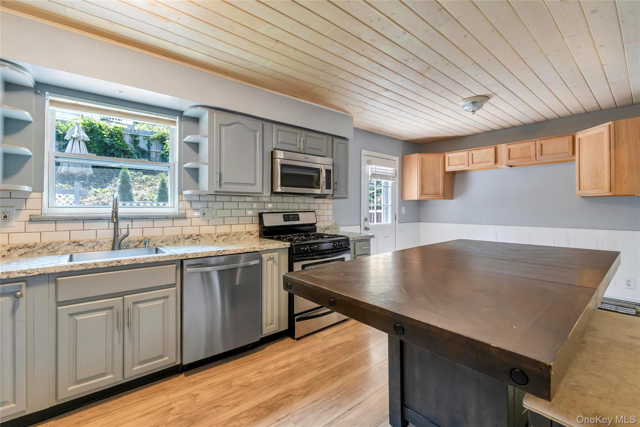 14 Seaside Avenue – For Sale photo 12