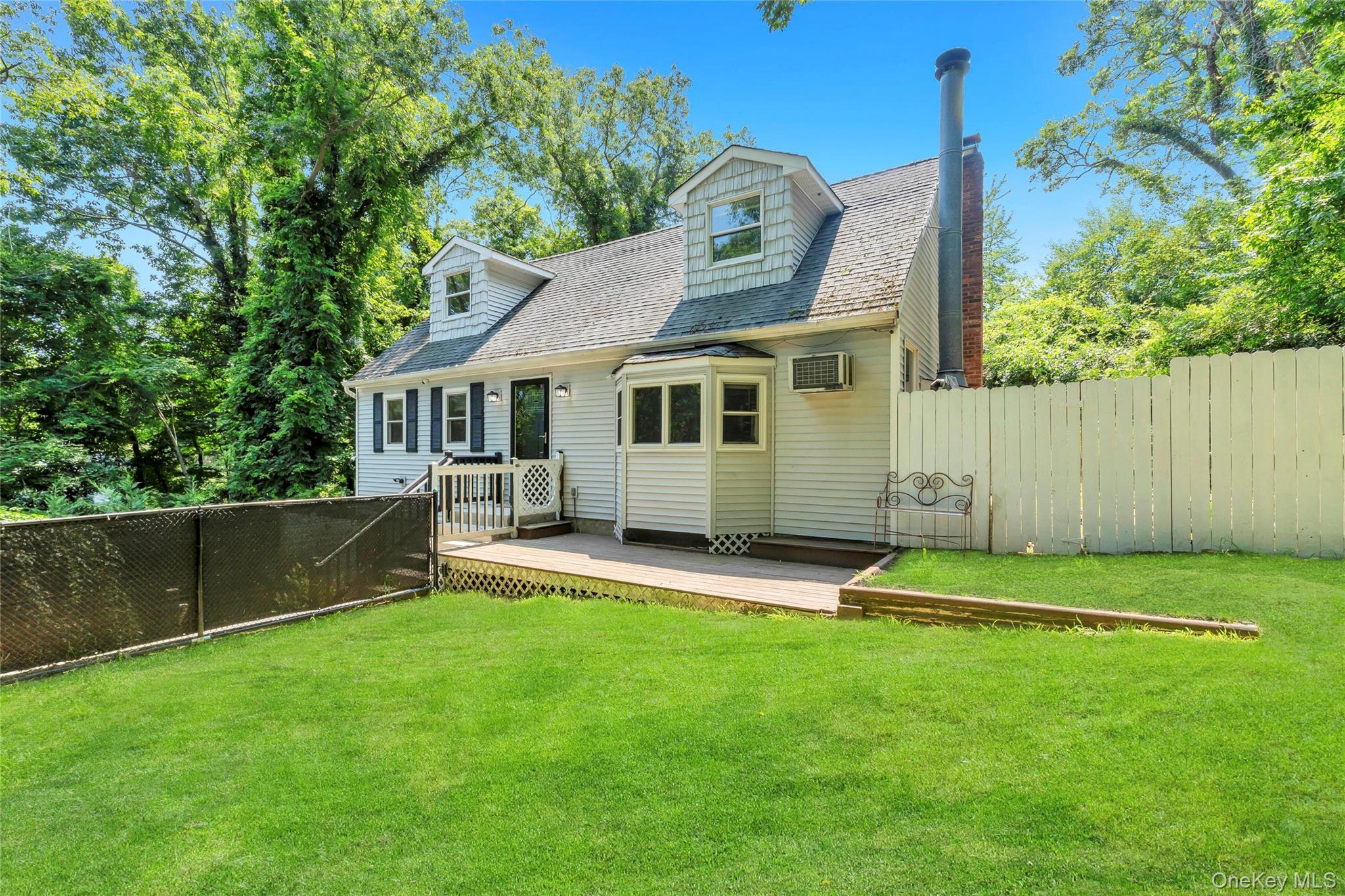 14 Seaside Avenue – For Sale photo 3