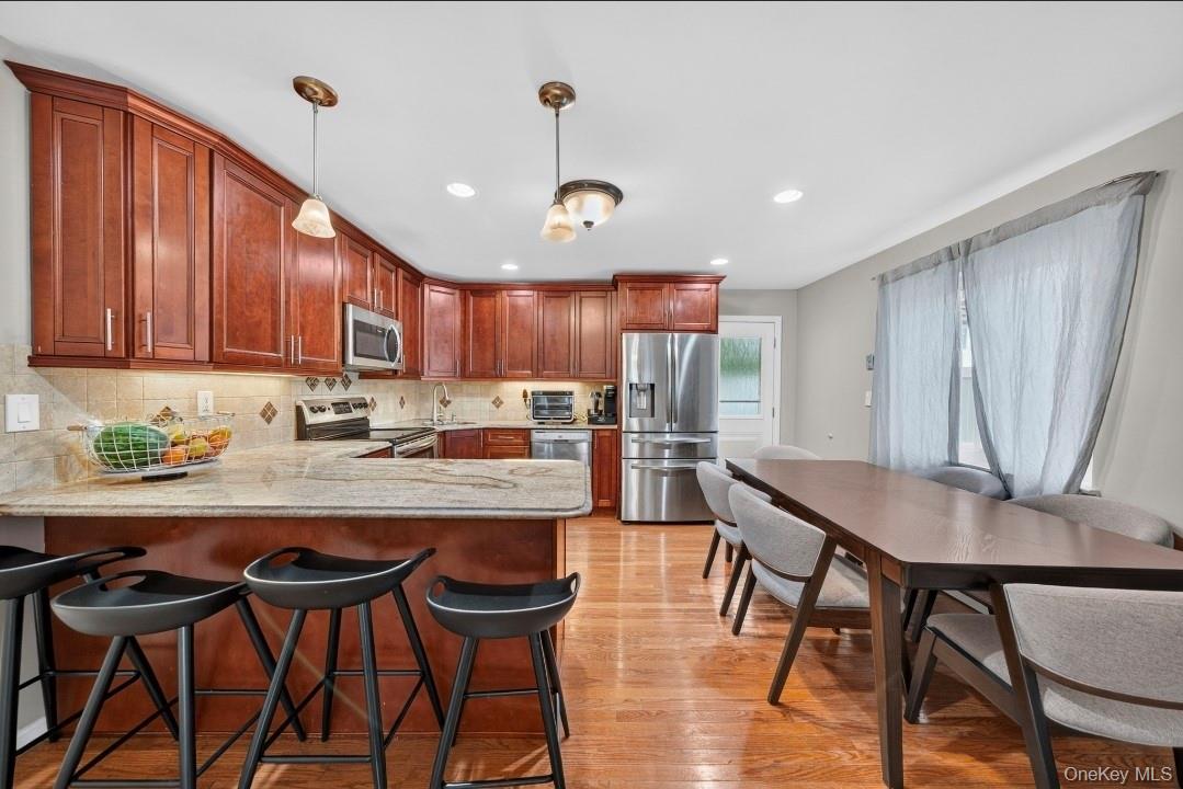 60 Lincoln Avenue – For Sale photo 11