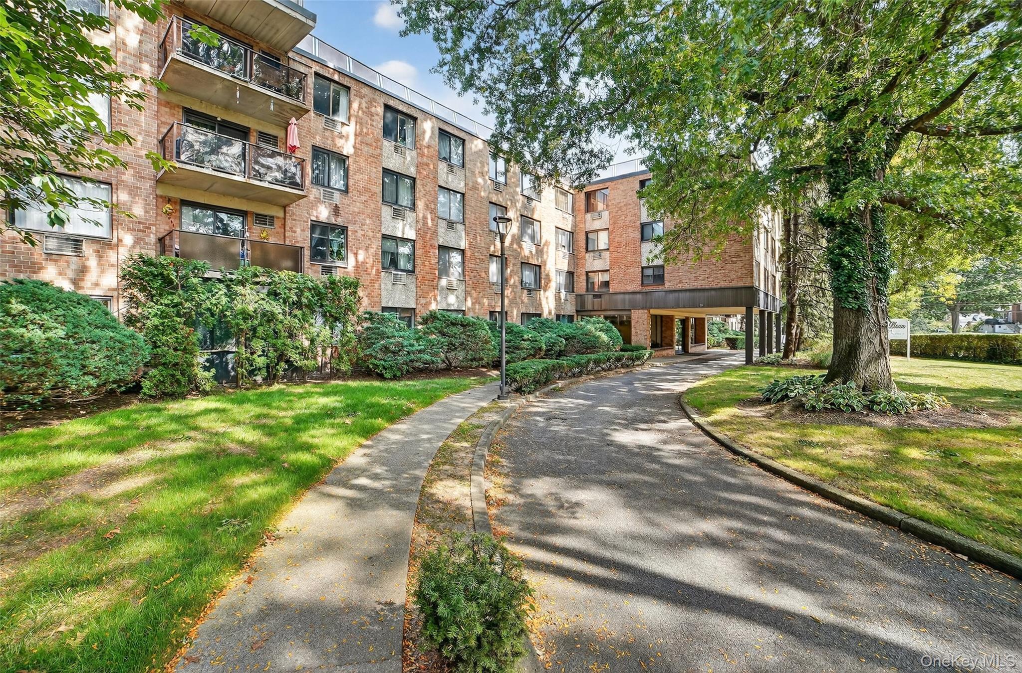 1101 Midland Avenue, Unit 121 photo 23