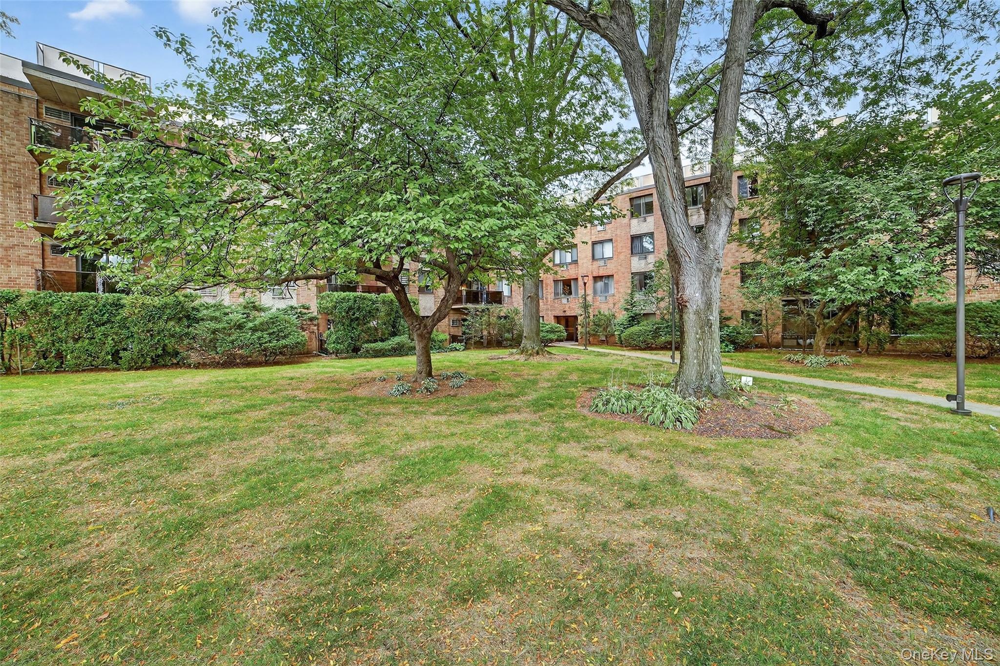 1101 Midland Avenue, Unit 121 photo 21