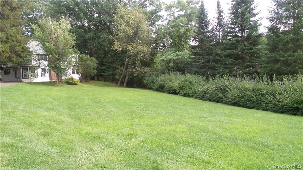 70 Suffern Lane – For Sale photo 2