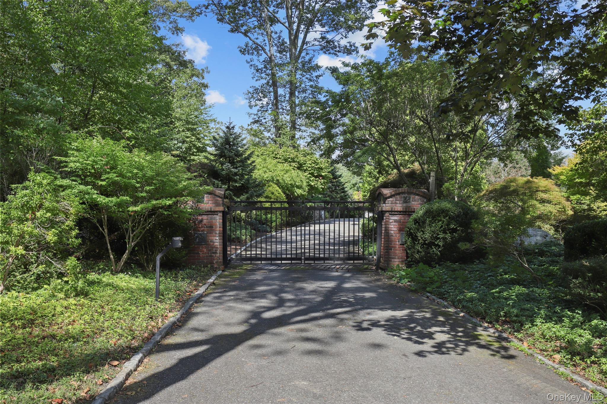 25 Edgar Road – For Sale photo 31