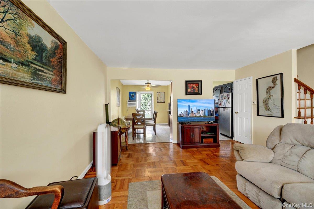 3015 Waterbury Avenue – For Sale photo 4
