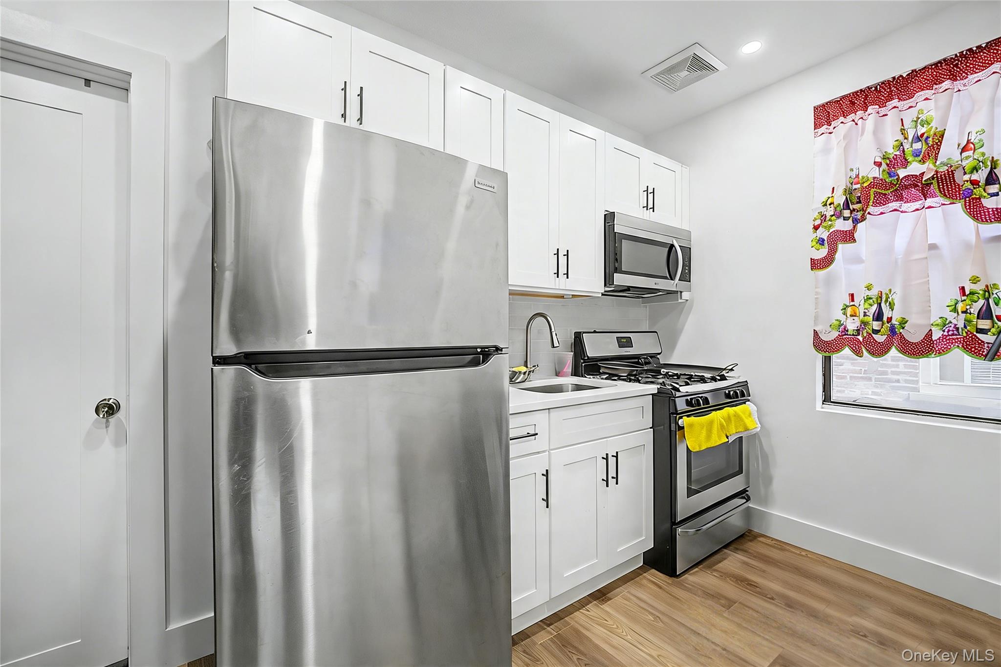 9807 37th Avenue – For Sale photo 13