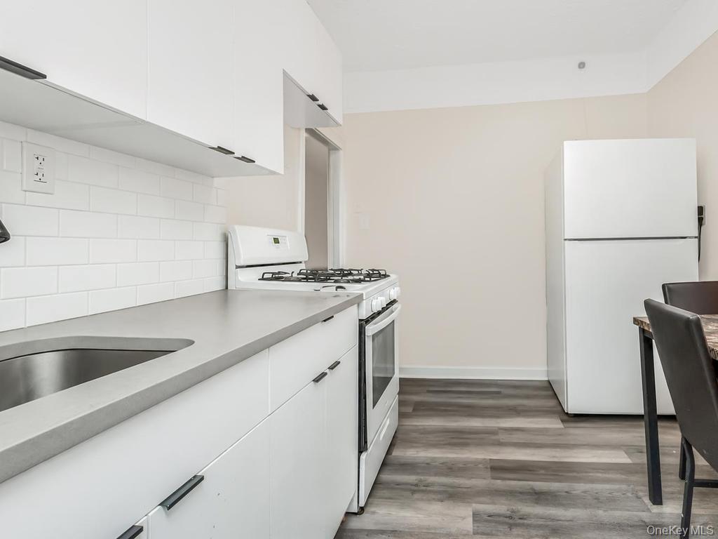 865 E 215th Street – For Sale photo 10