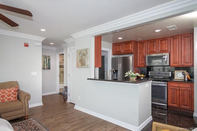 606 Vista View Drive, Unit 606 photo 7