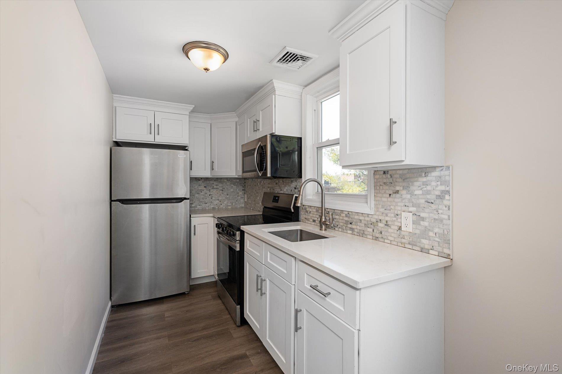 8 E 14th Street – For Sale photo 6
