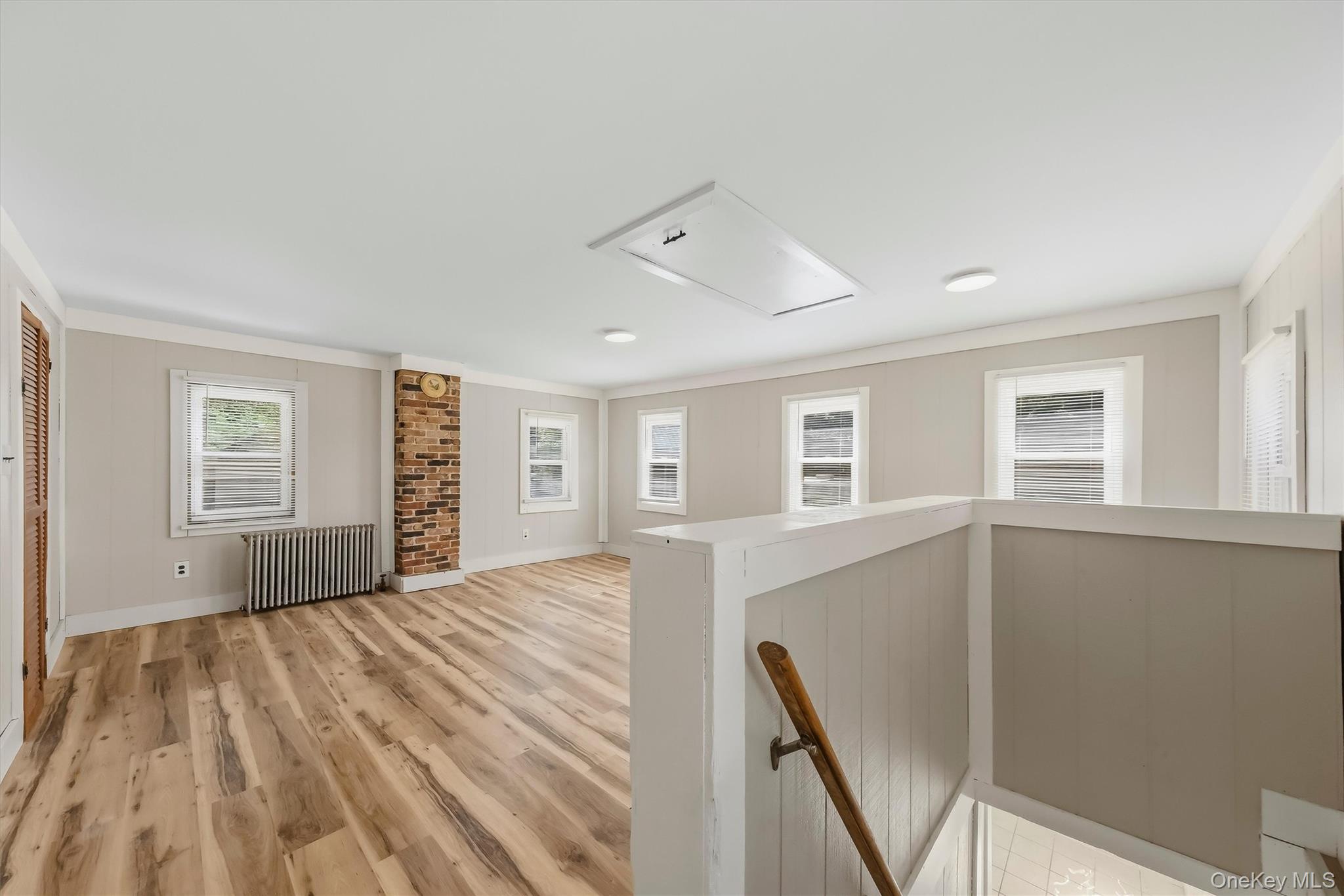 212 Center Street – For Rent photo 6
