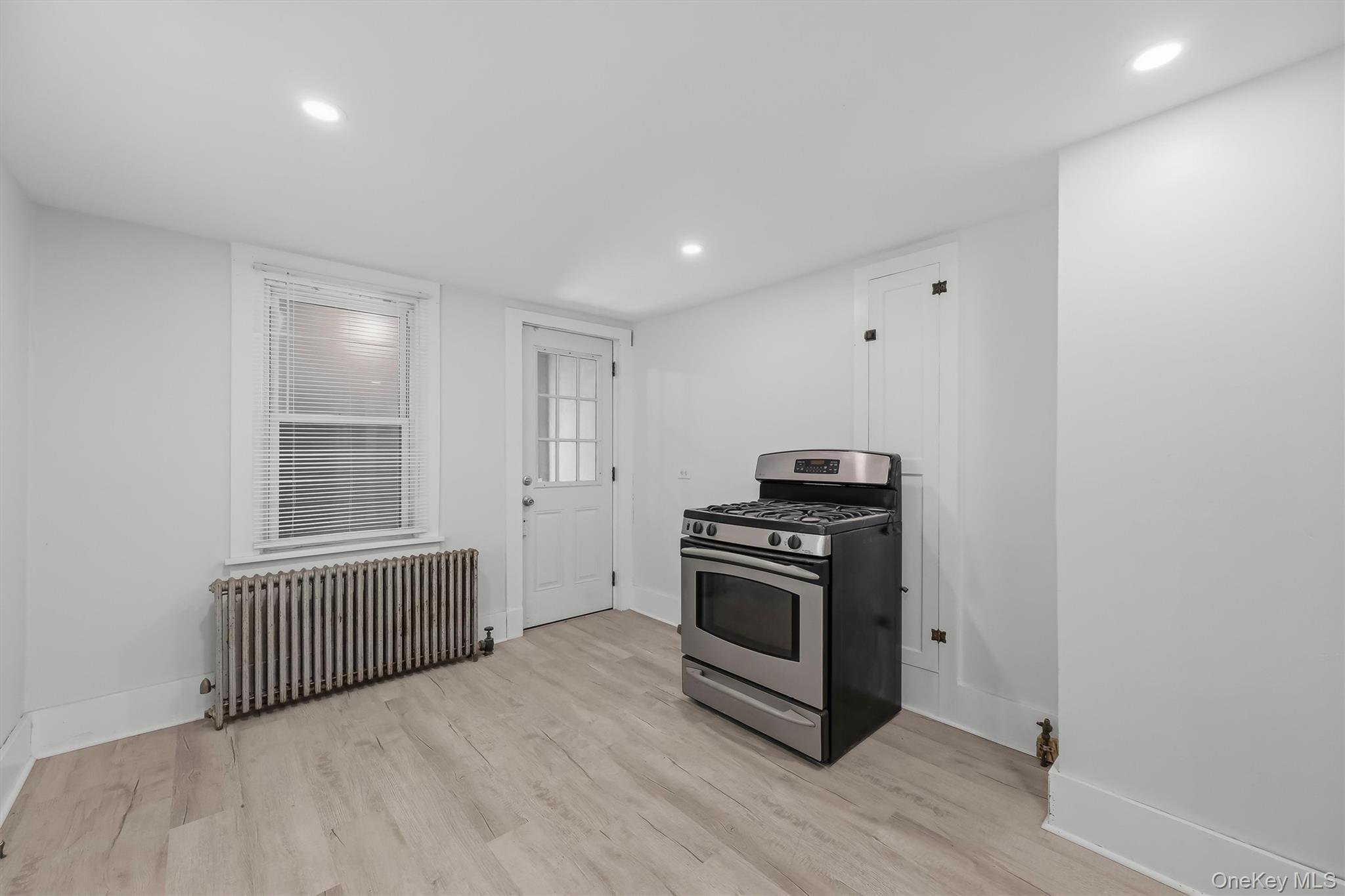 212 Center Street – For Rent photo 26