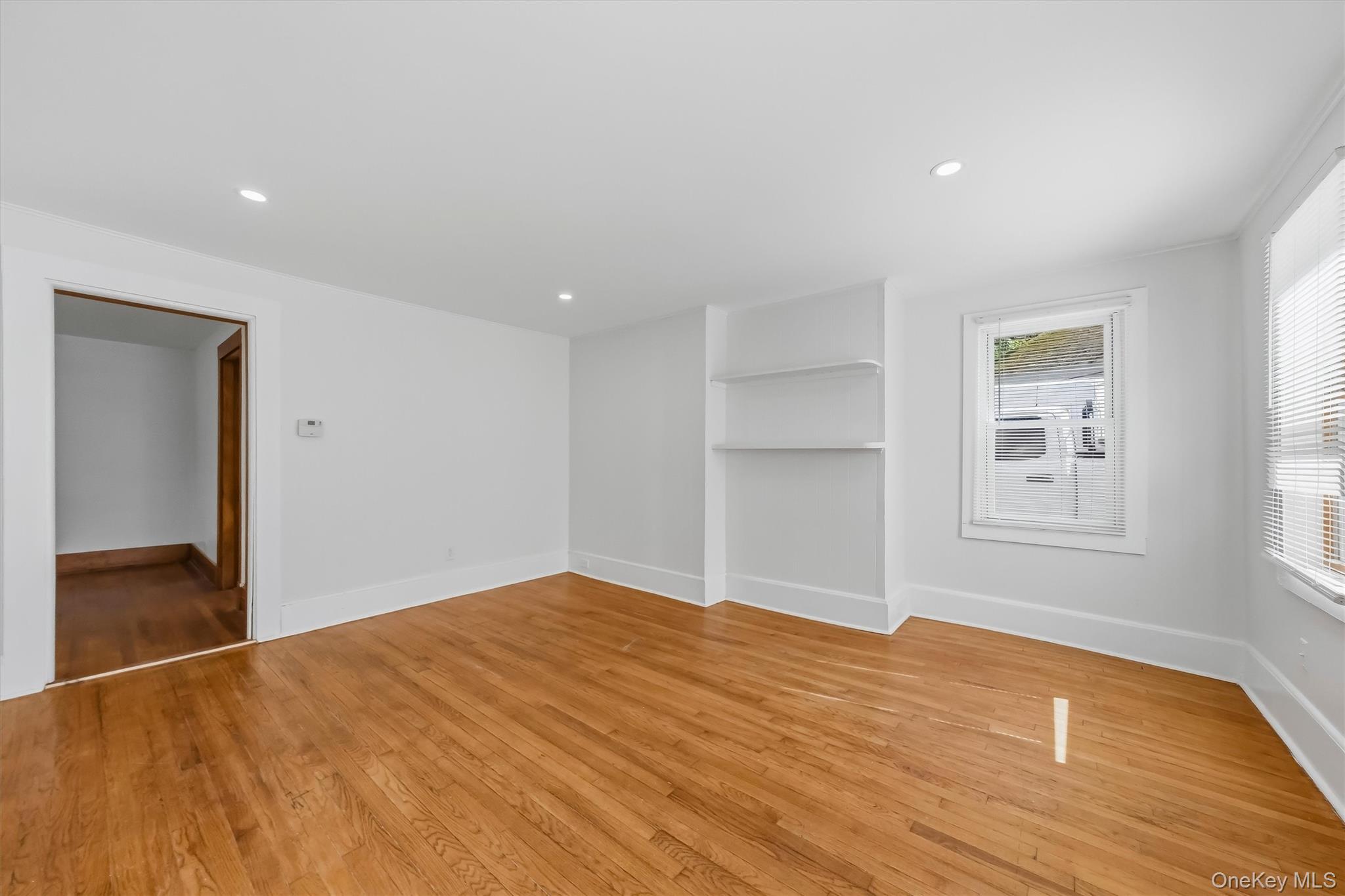 212 Center Street – For Rent photo 12