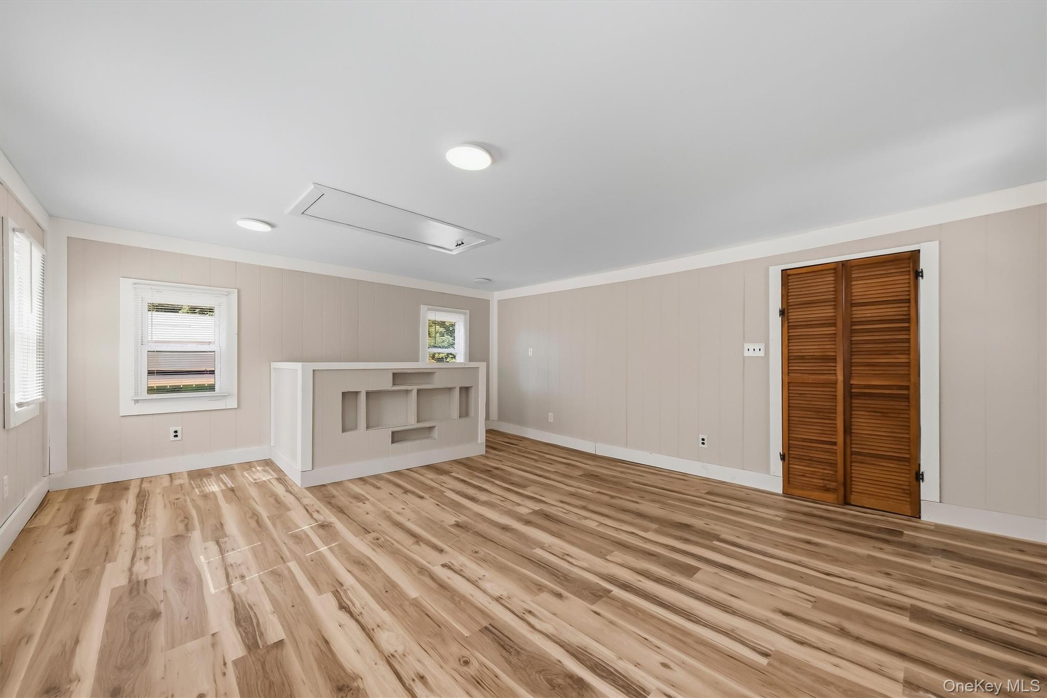 212 Center Street – For Rent photo 9