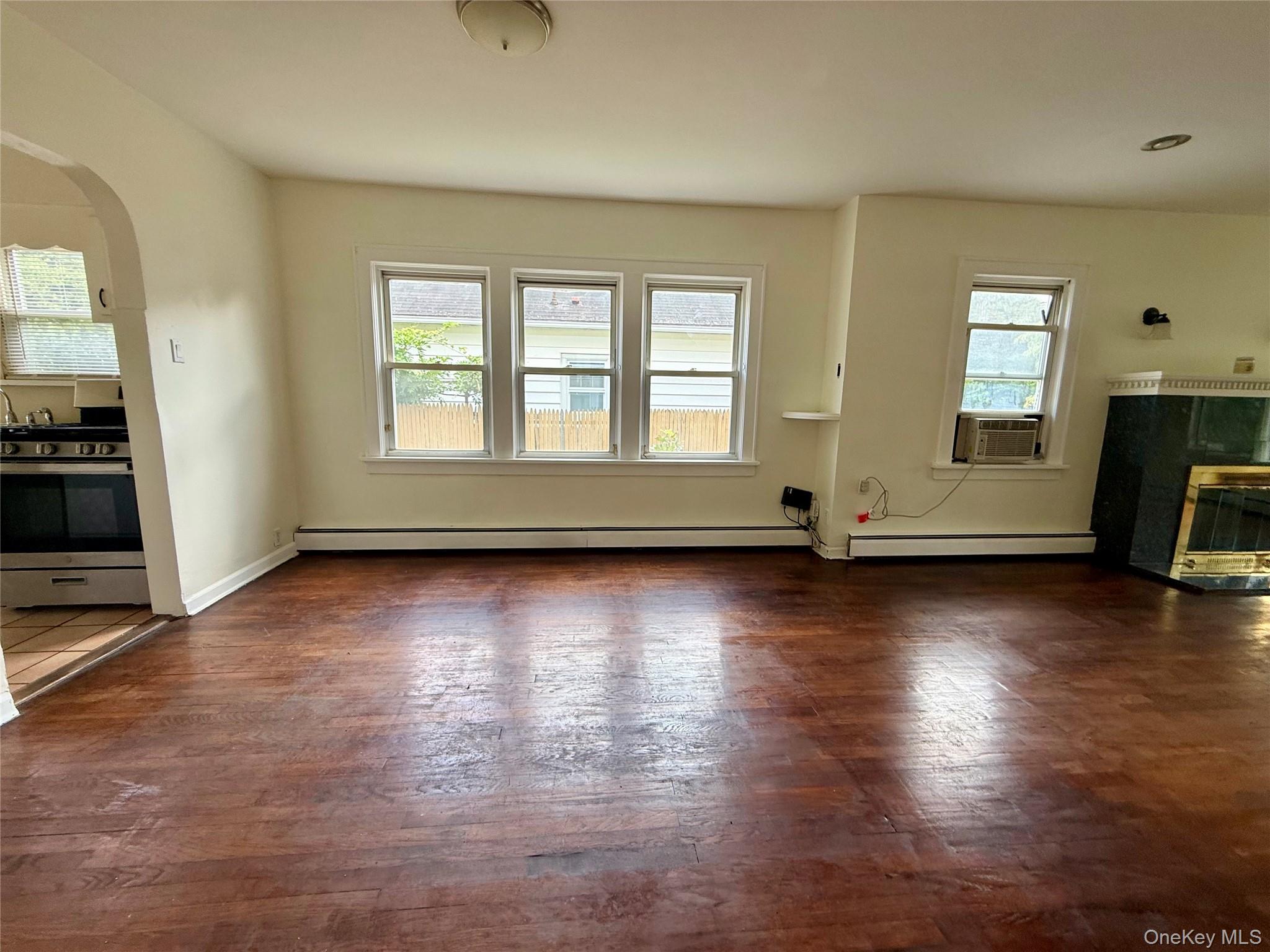 175 S Brookside Avenue – For Rent photo 10