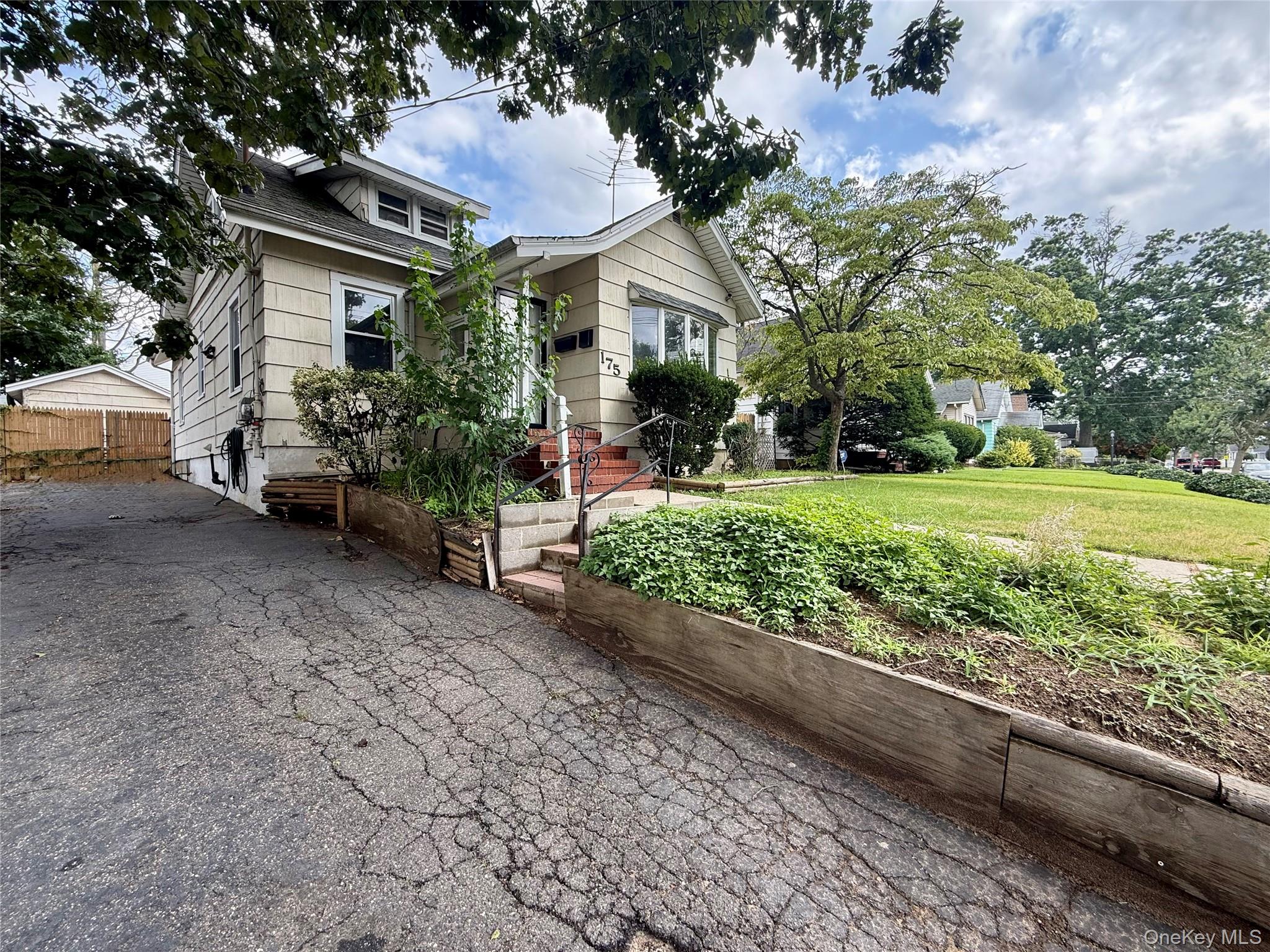 175 S Brookside Avenue – For Rent photo 38