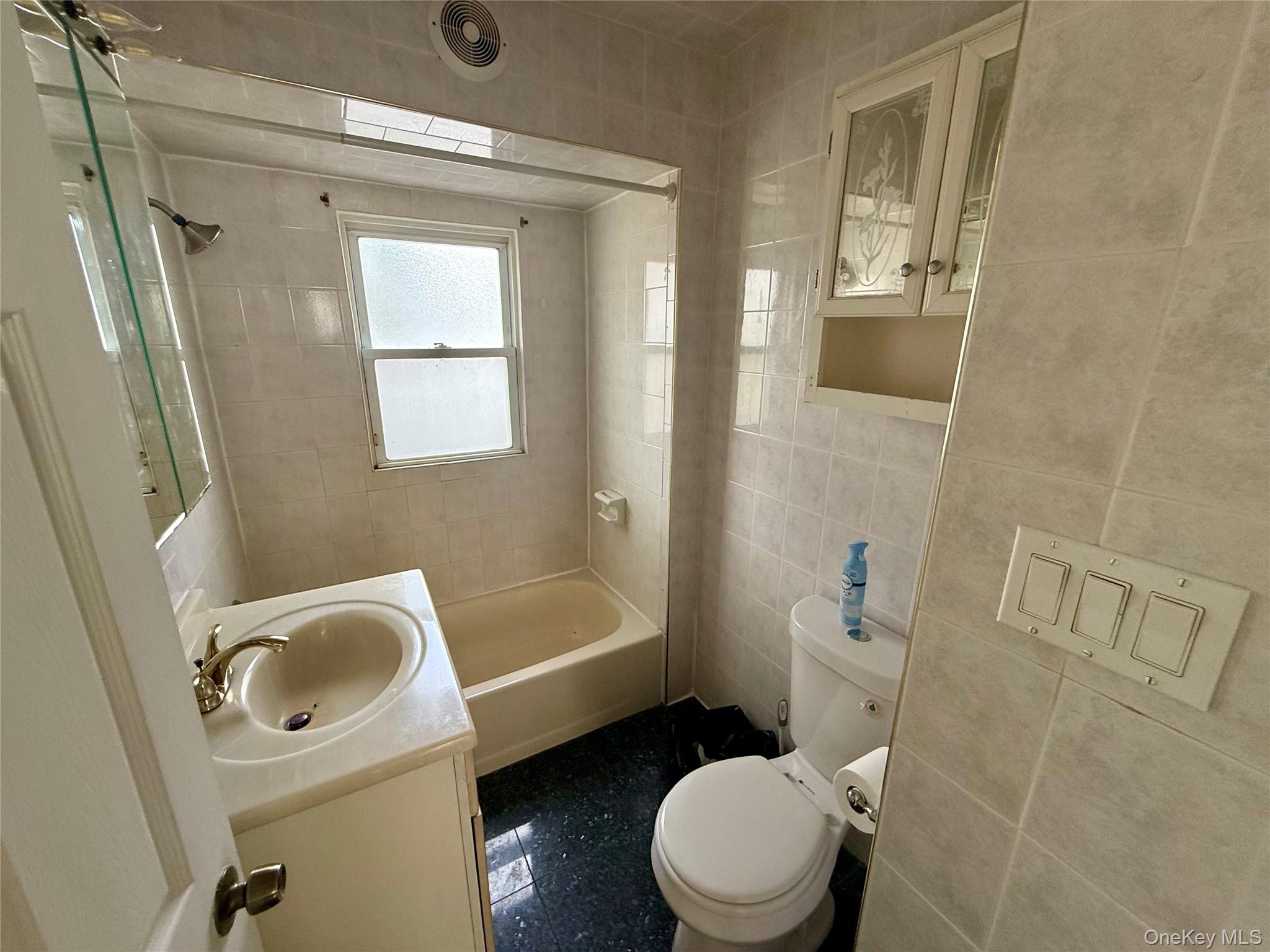 175 S Brookside Avenue – For Rent photo 17