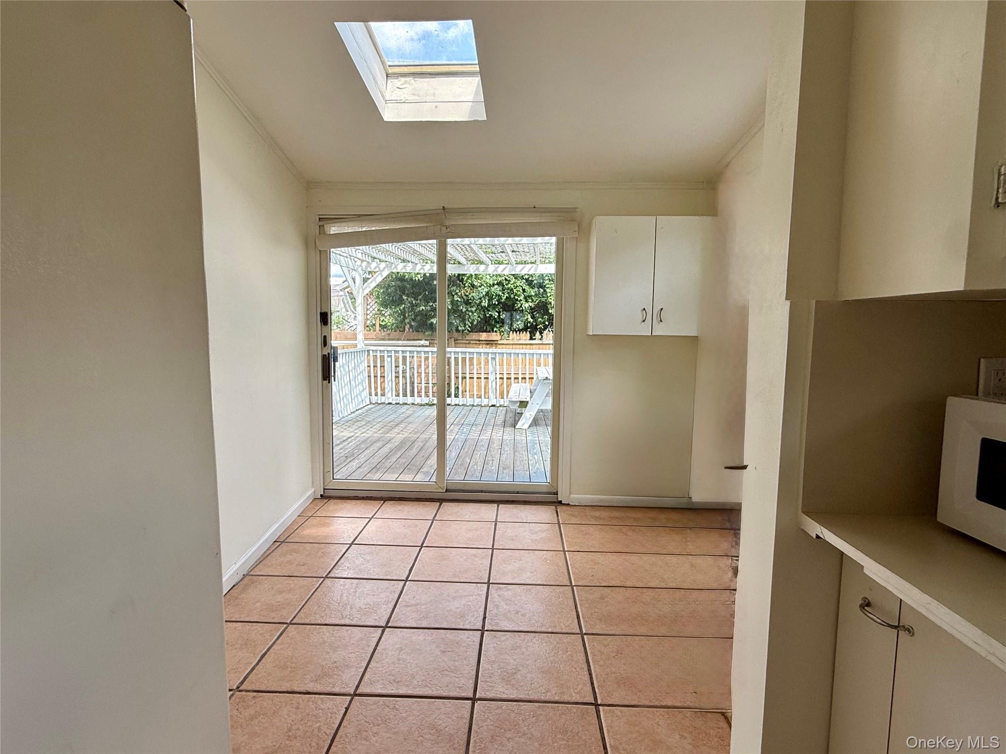 175 S Brookside Avenue – For Rent photo 15