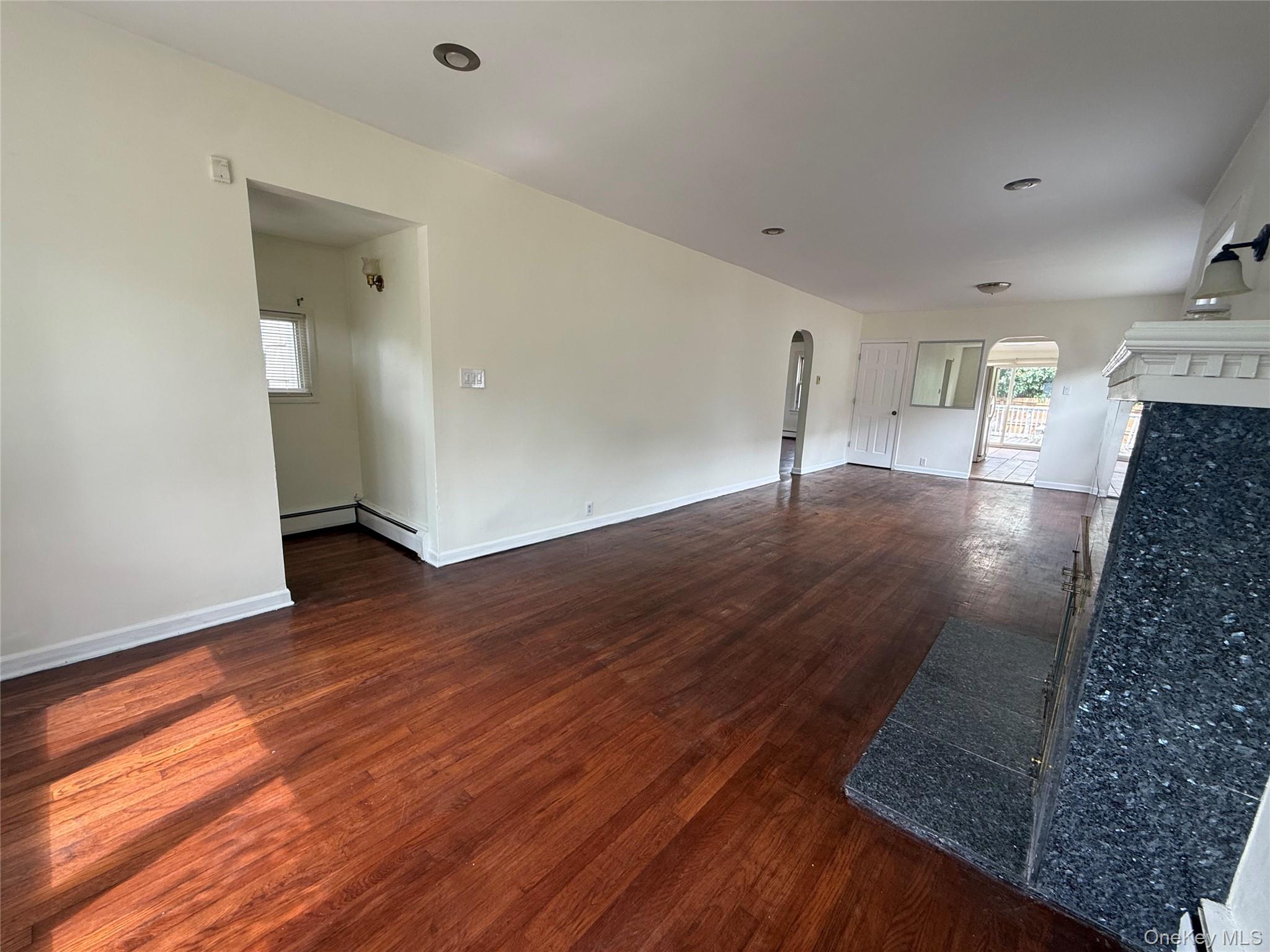 175 S Brookside Avenue – For Rent photo 6