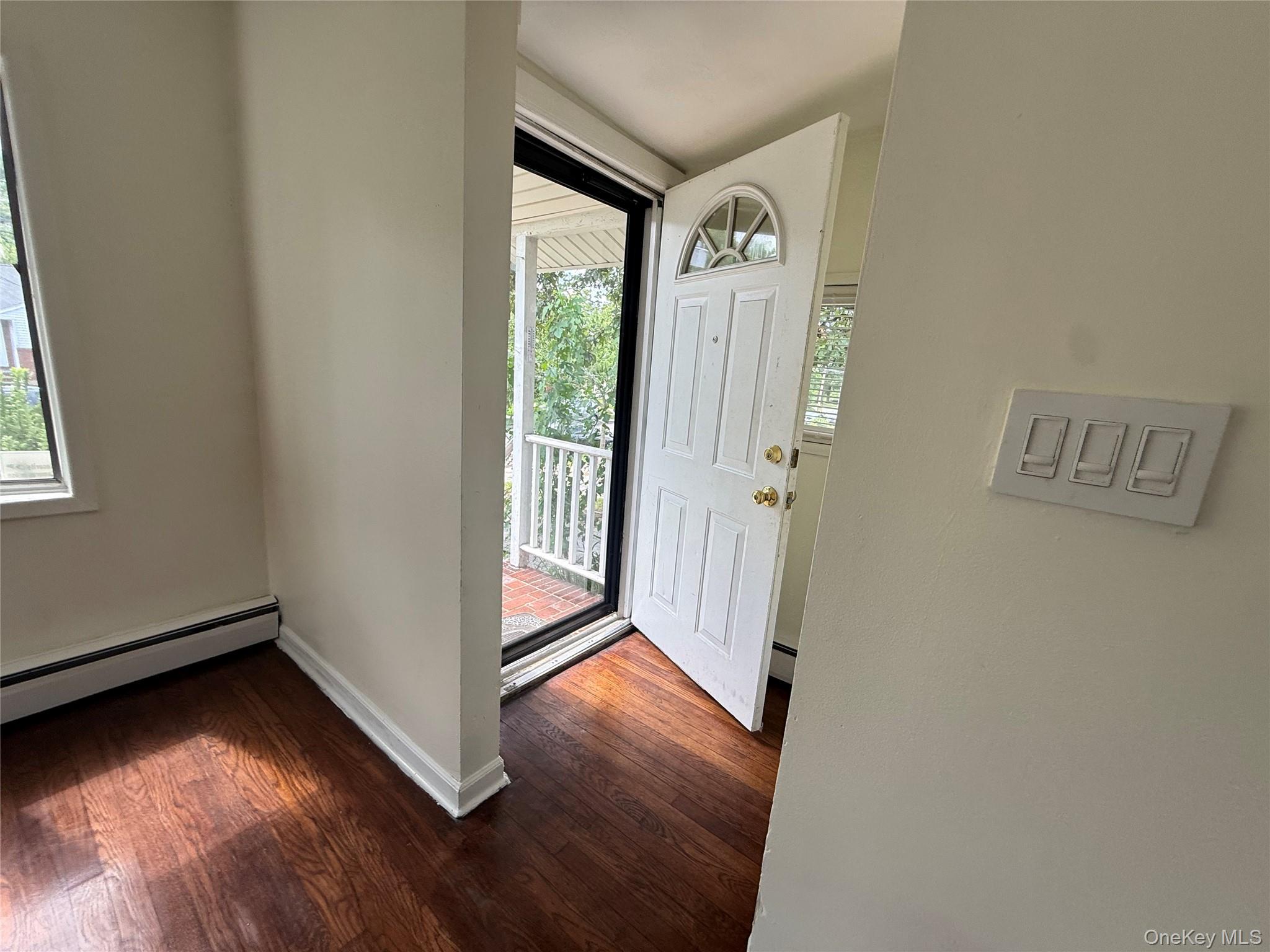 175 S Brookside Avenue – For Rent photo 4