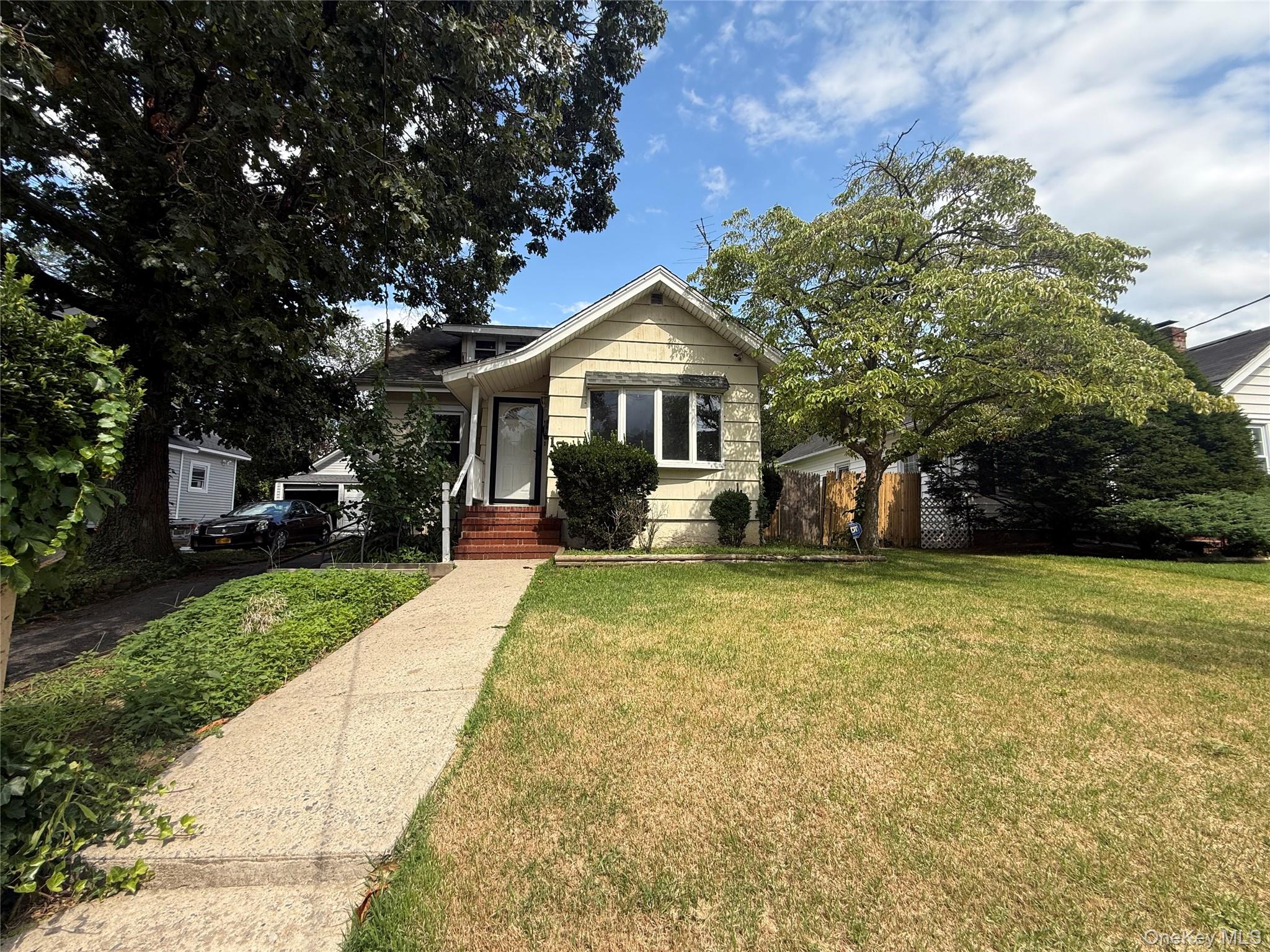 175 S Brookside Avenue – For Rent photo 2