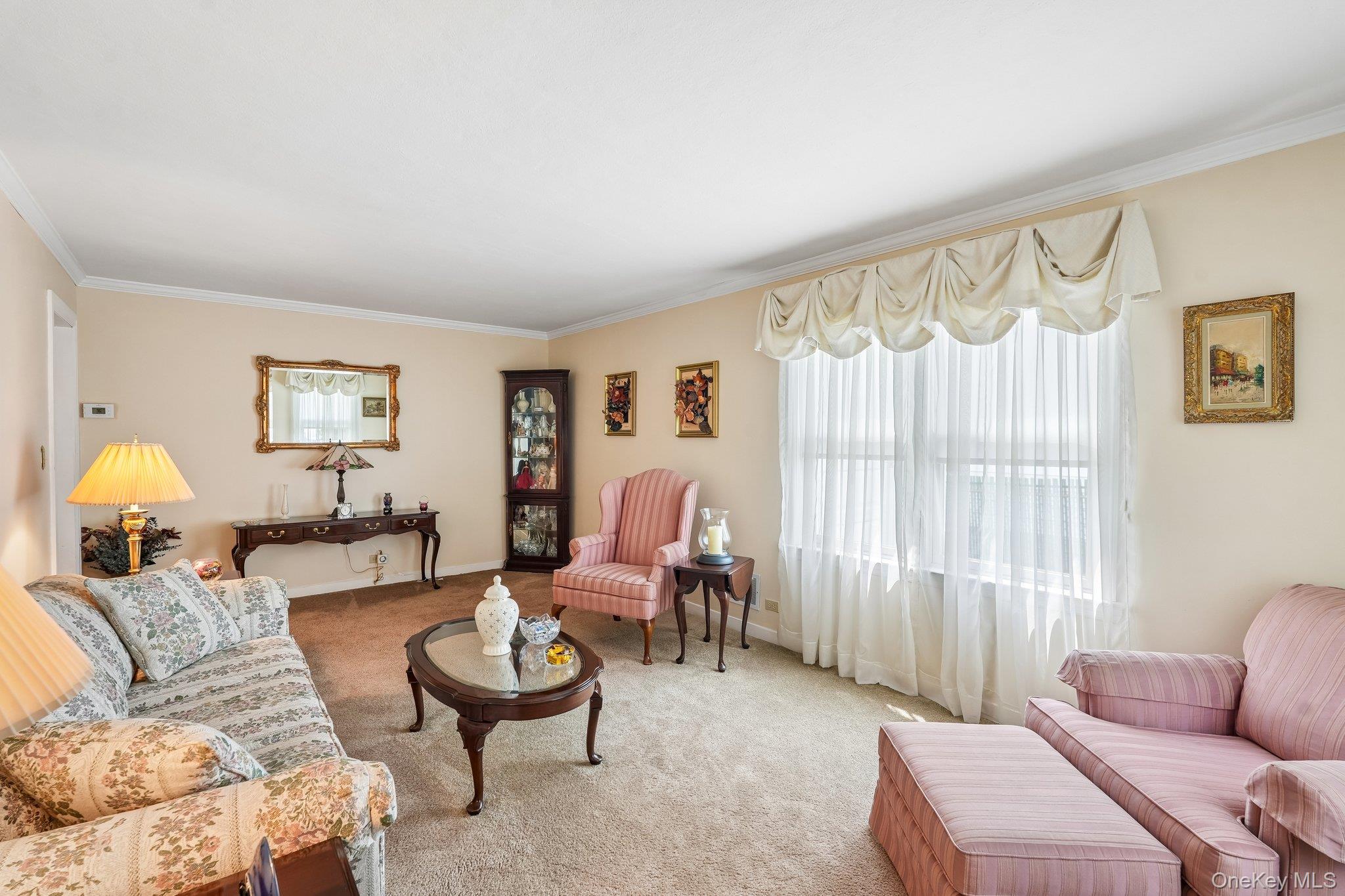 105 Hildreth Place – For Sale photo 2