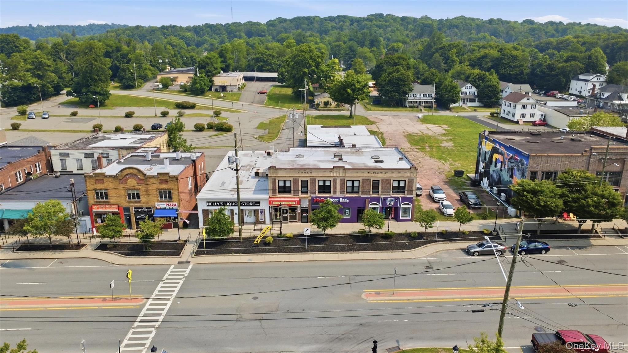 Broadway – For Sale photo 3