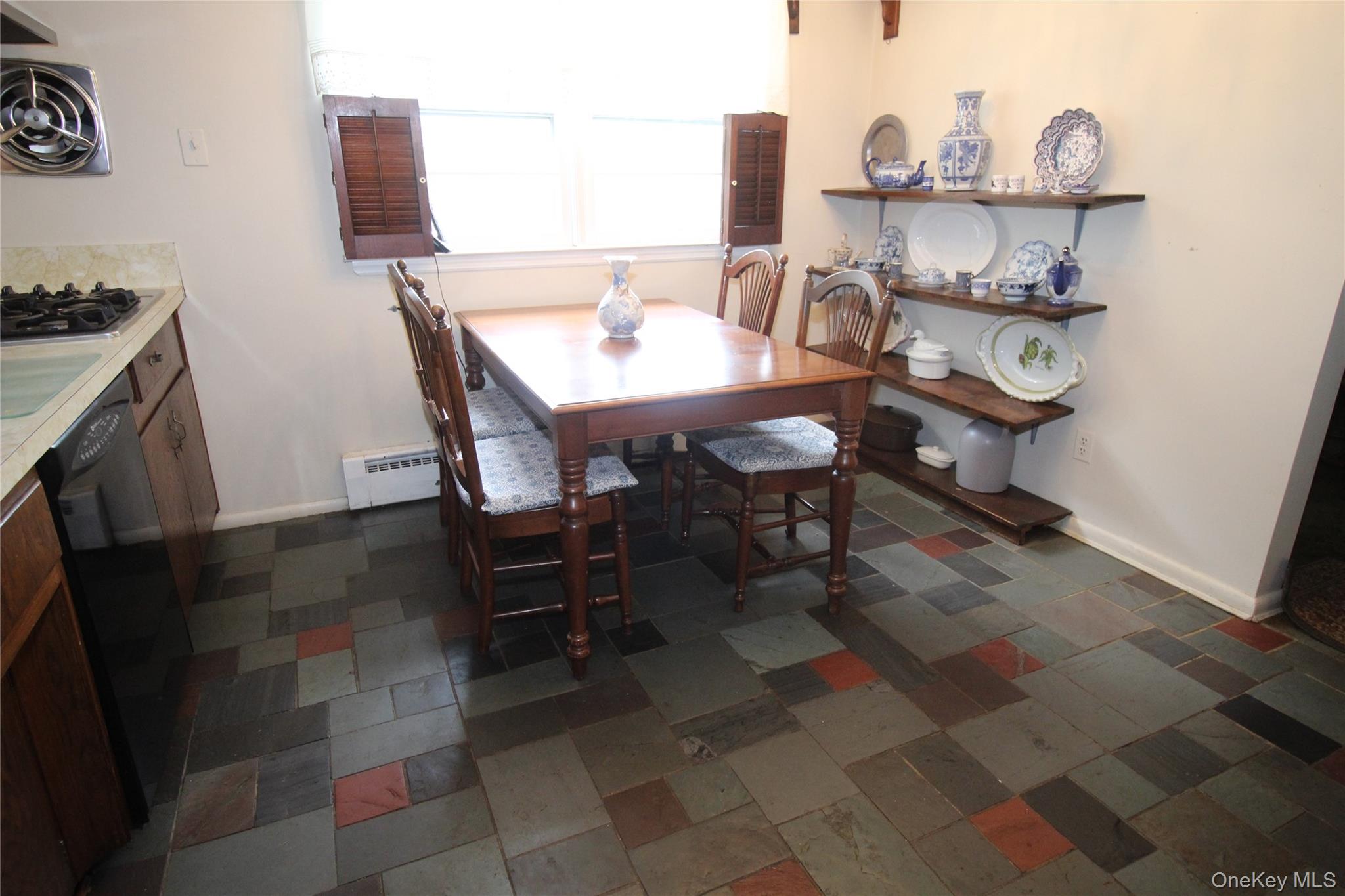 42 Foster Avenue – For Sale photo 13