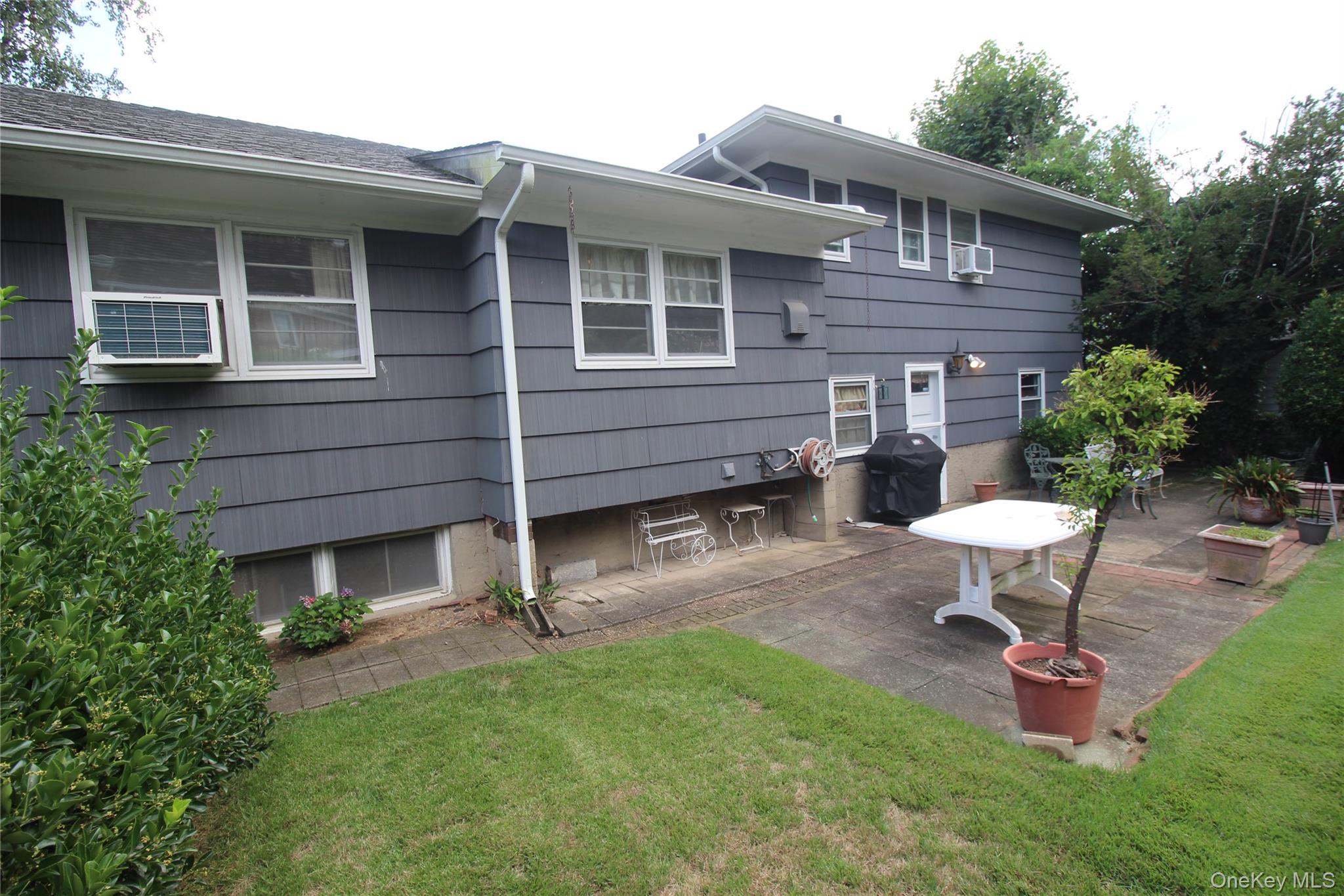 42 Foster Avenue – For Sale photo 3