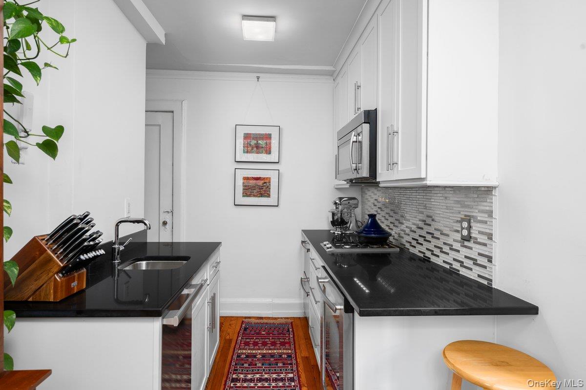 2 Westchester Avenue, Unit 3N