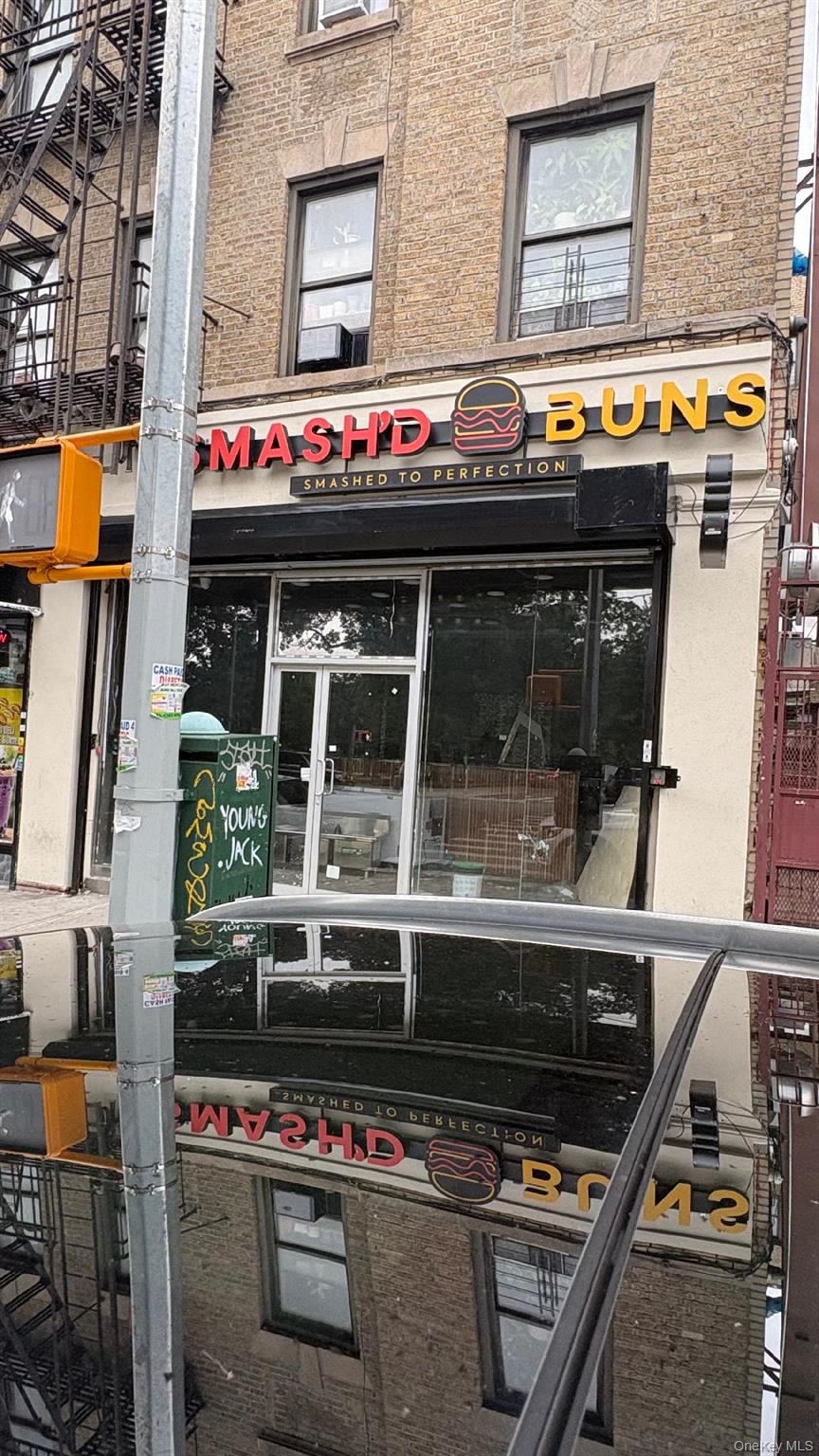 2639 Jerome Avenue – For Sale