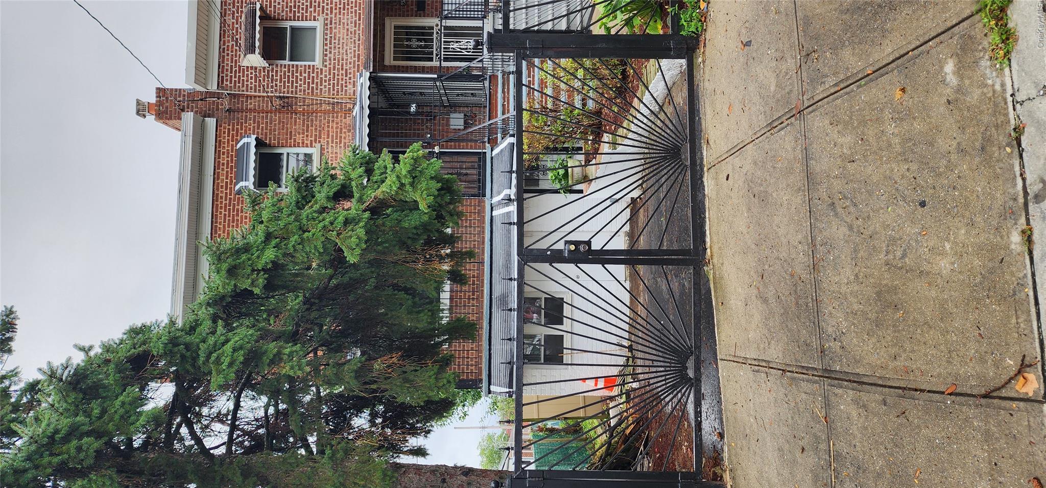 954 E 212th Street – For Sale photo 25