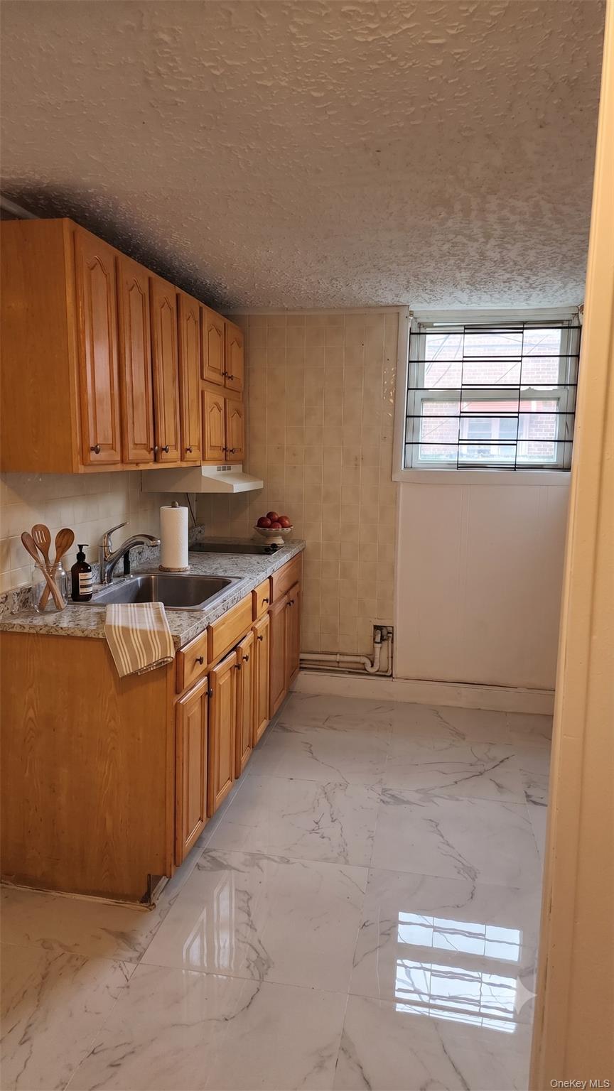 954 E 212th Street – For Sale photo 17