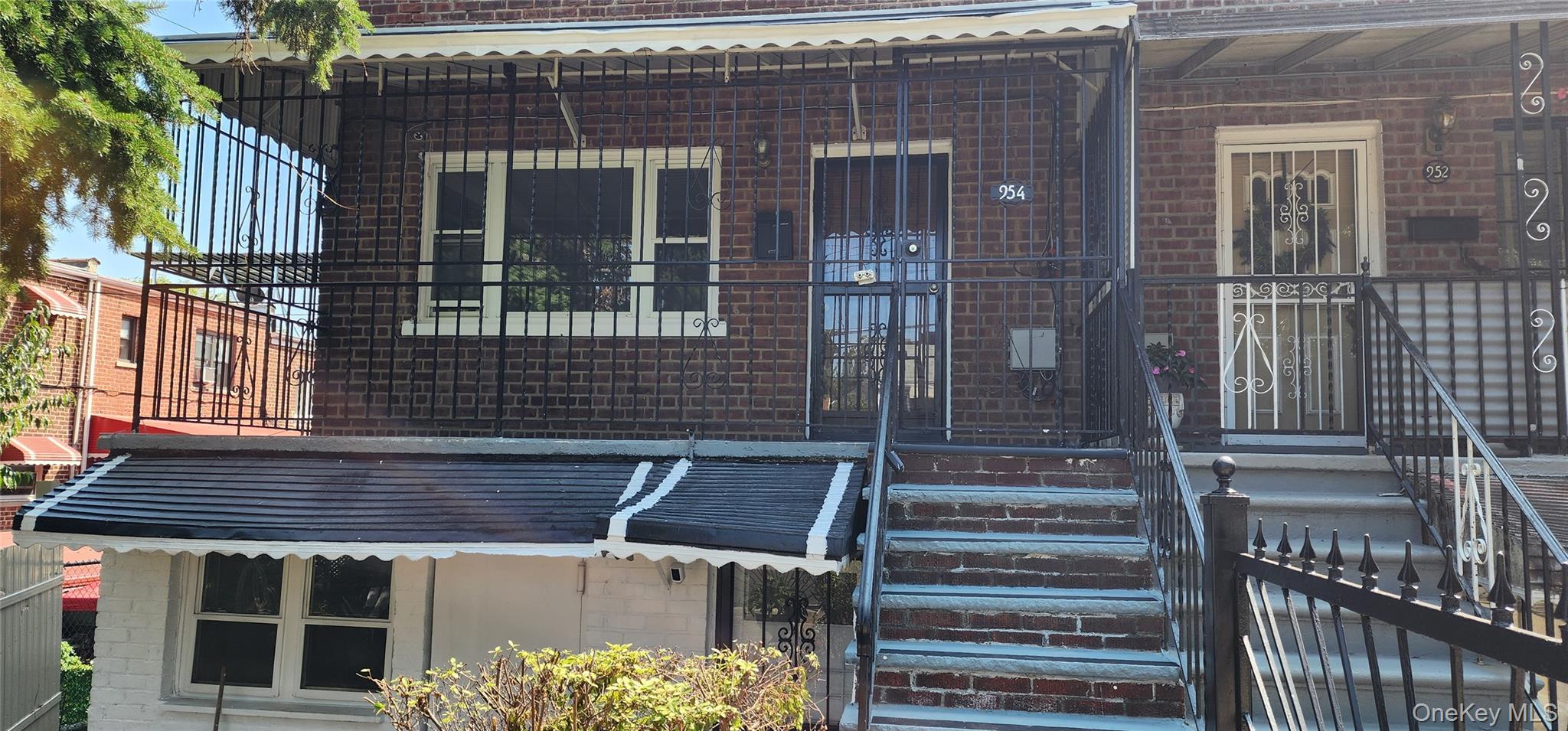 954 E 212th Street – For Sale photo 14