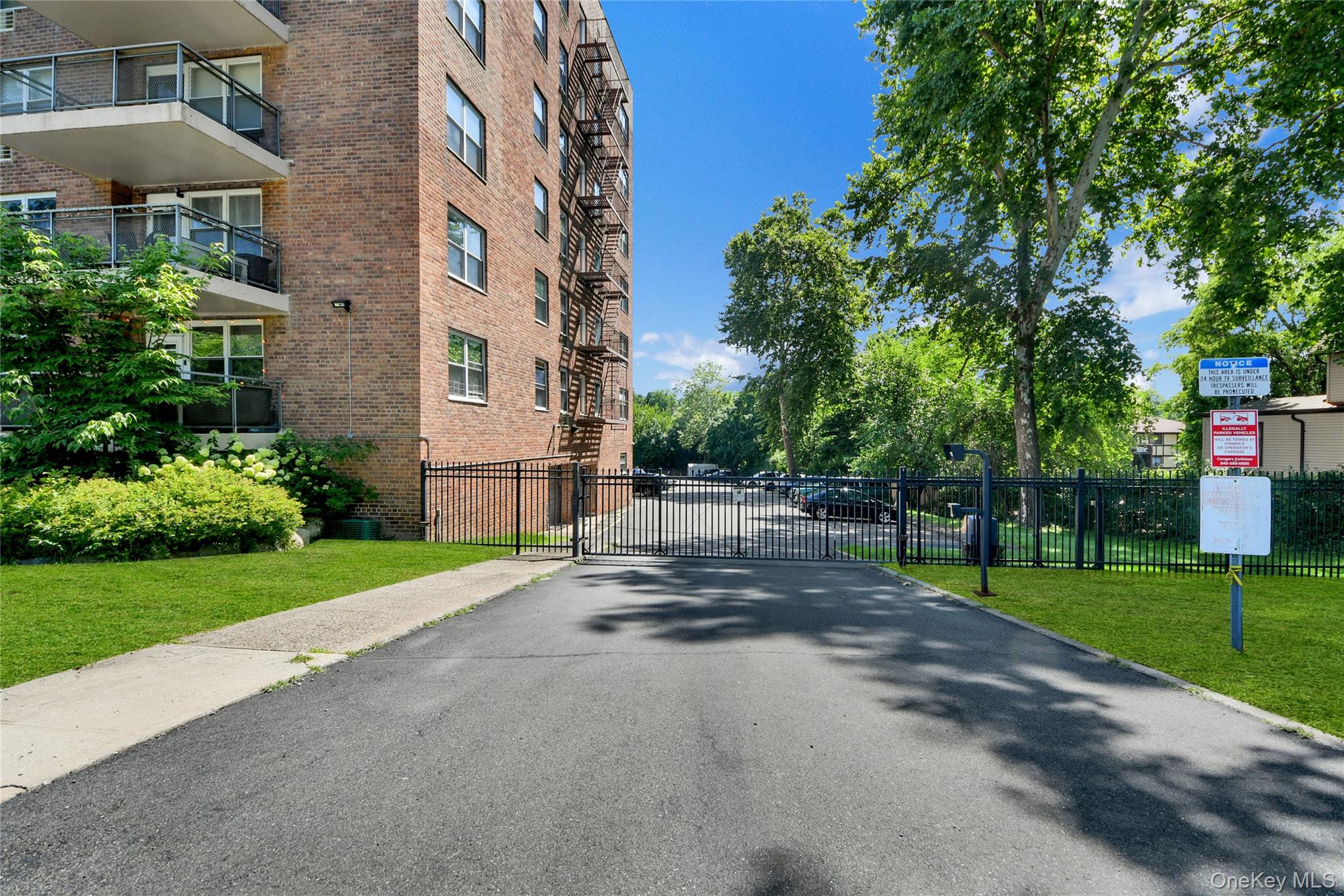 40 S Cole Avenue, Unit 1H photo 22